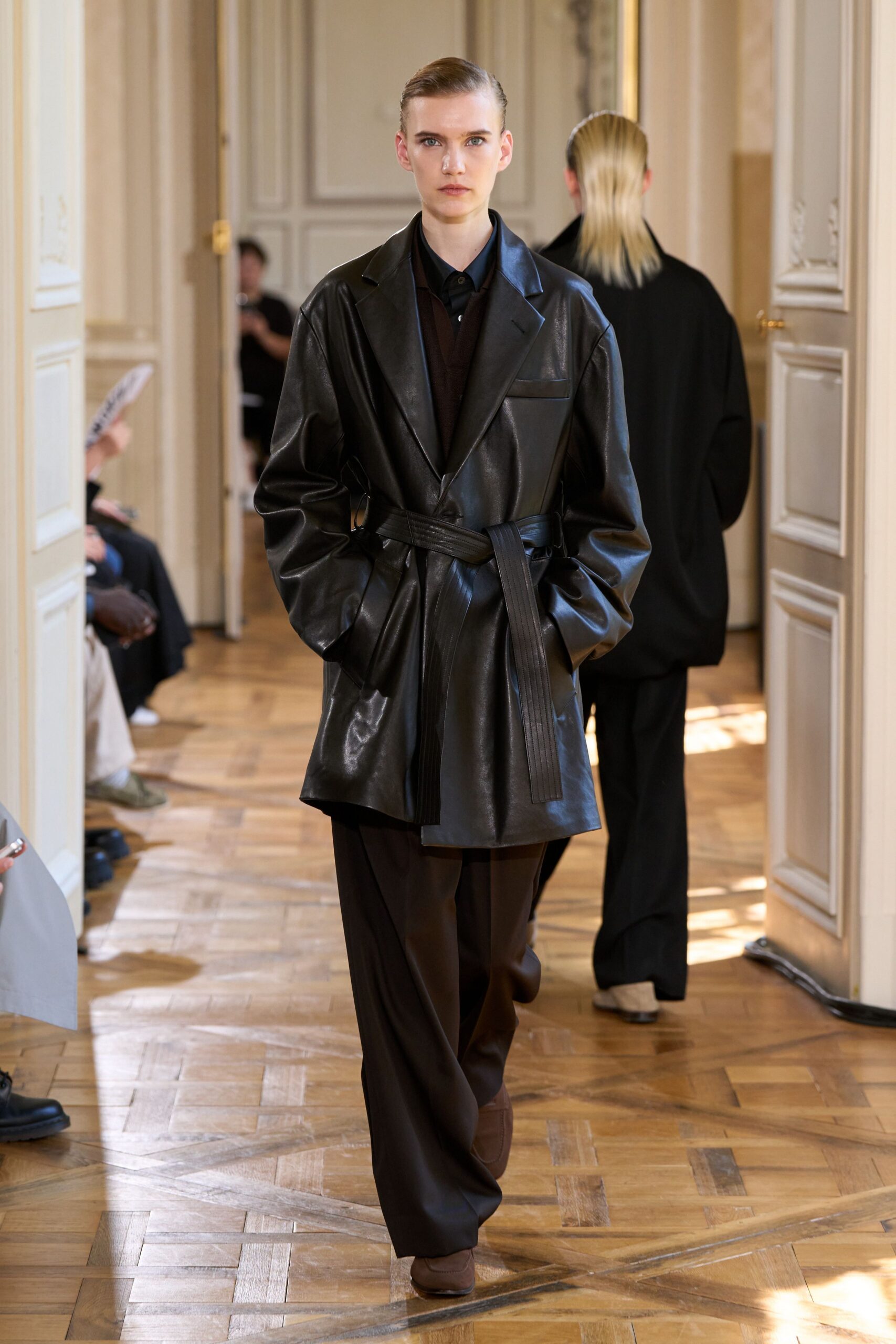 black leather long-sleeve collared relaxed belted jacket