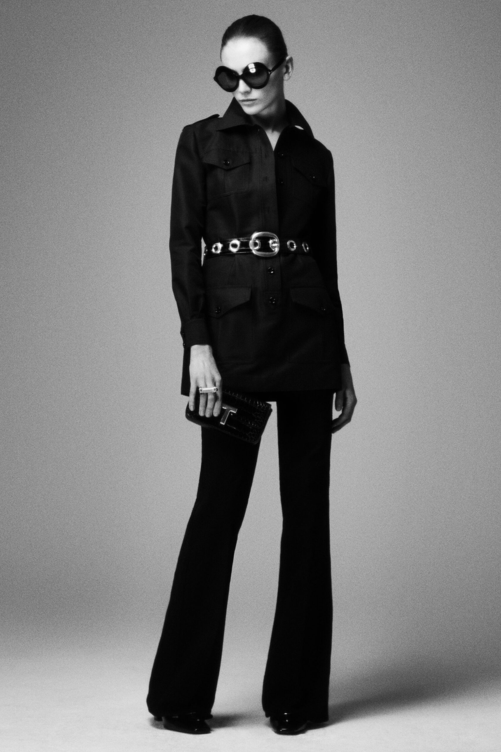 black fitted jacket and pants