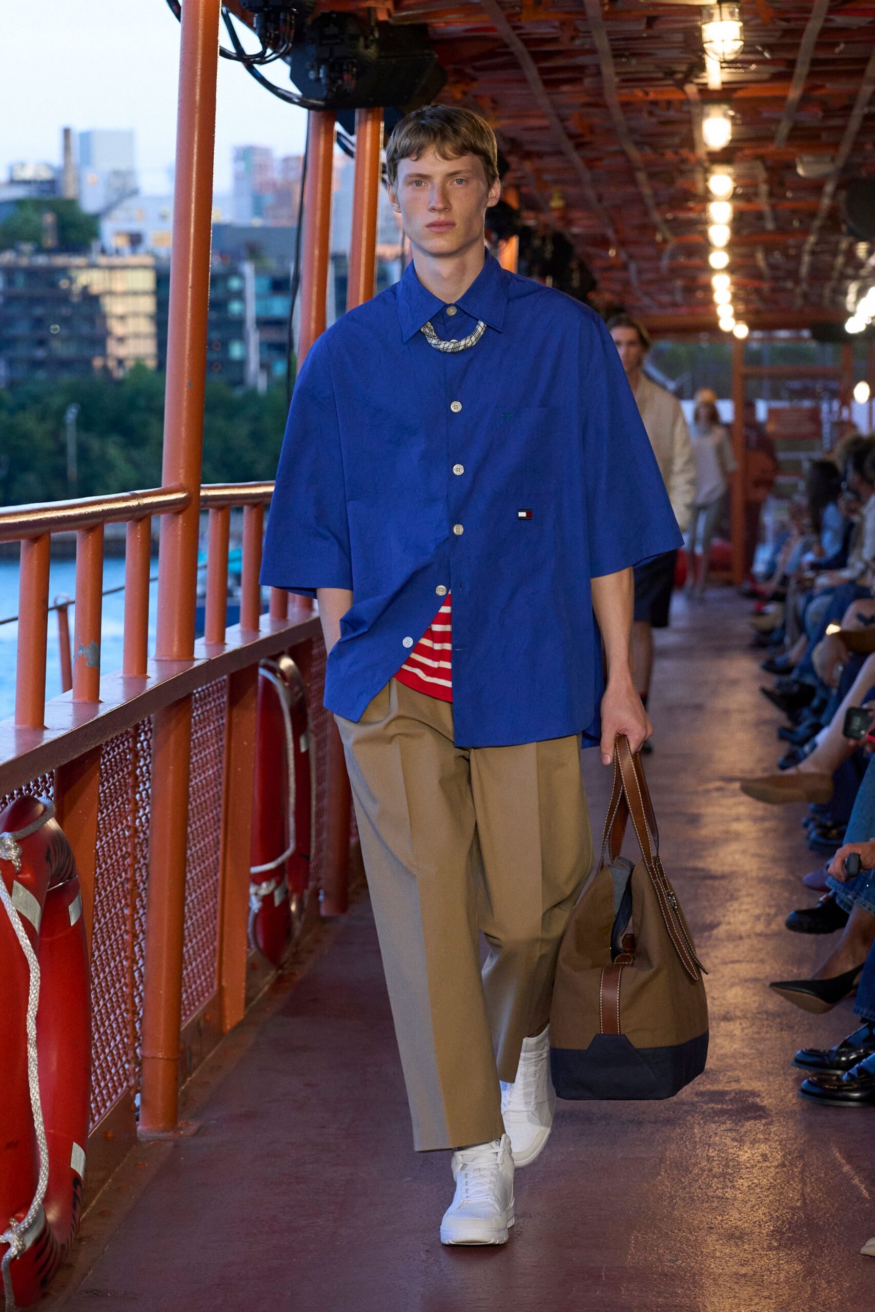blue cotton short-sleeve collared relaxed shirt