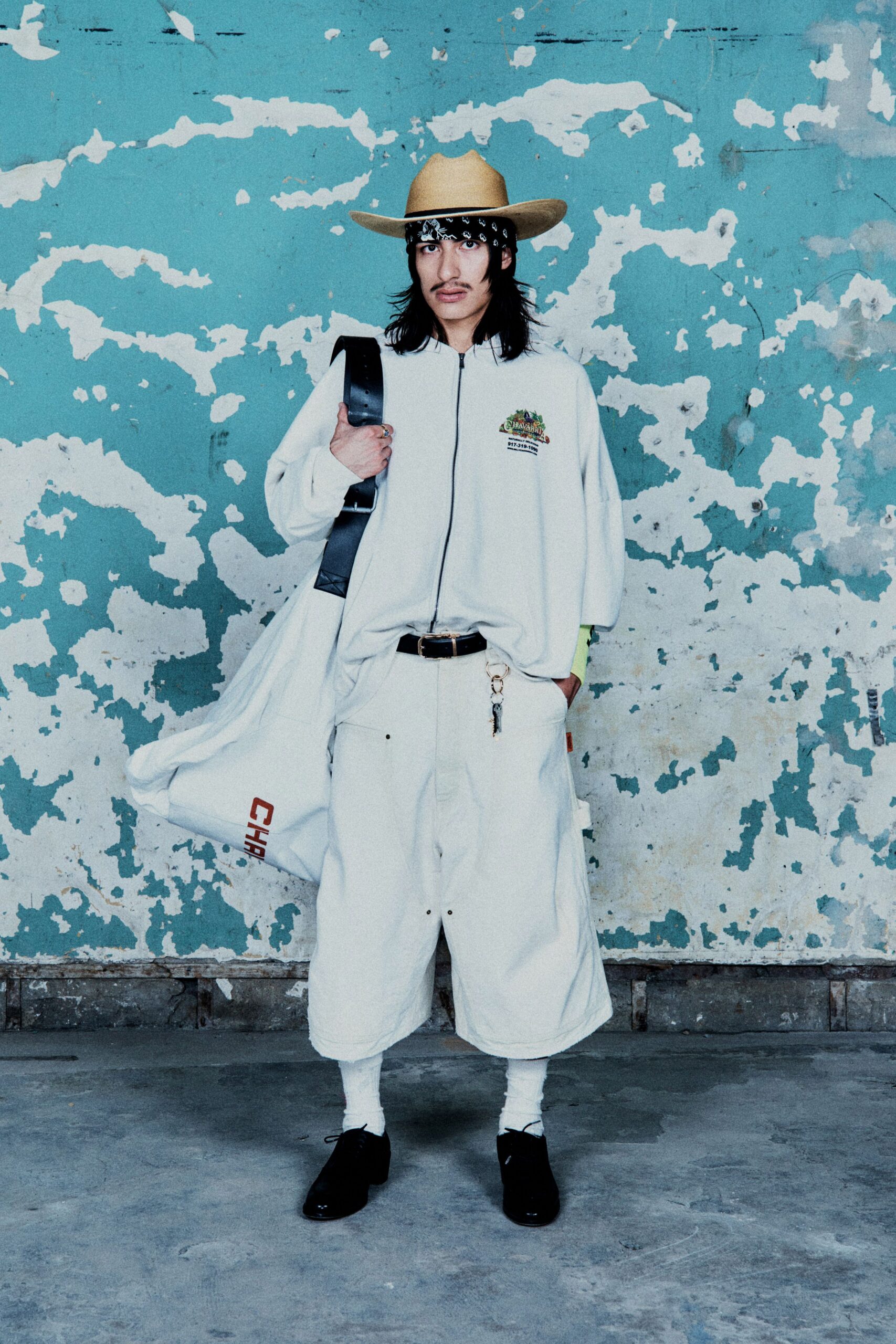 white cotton bag