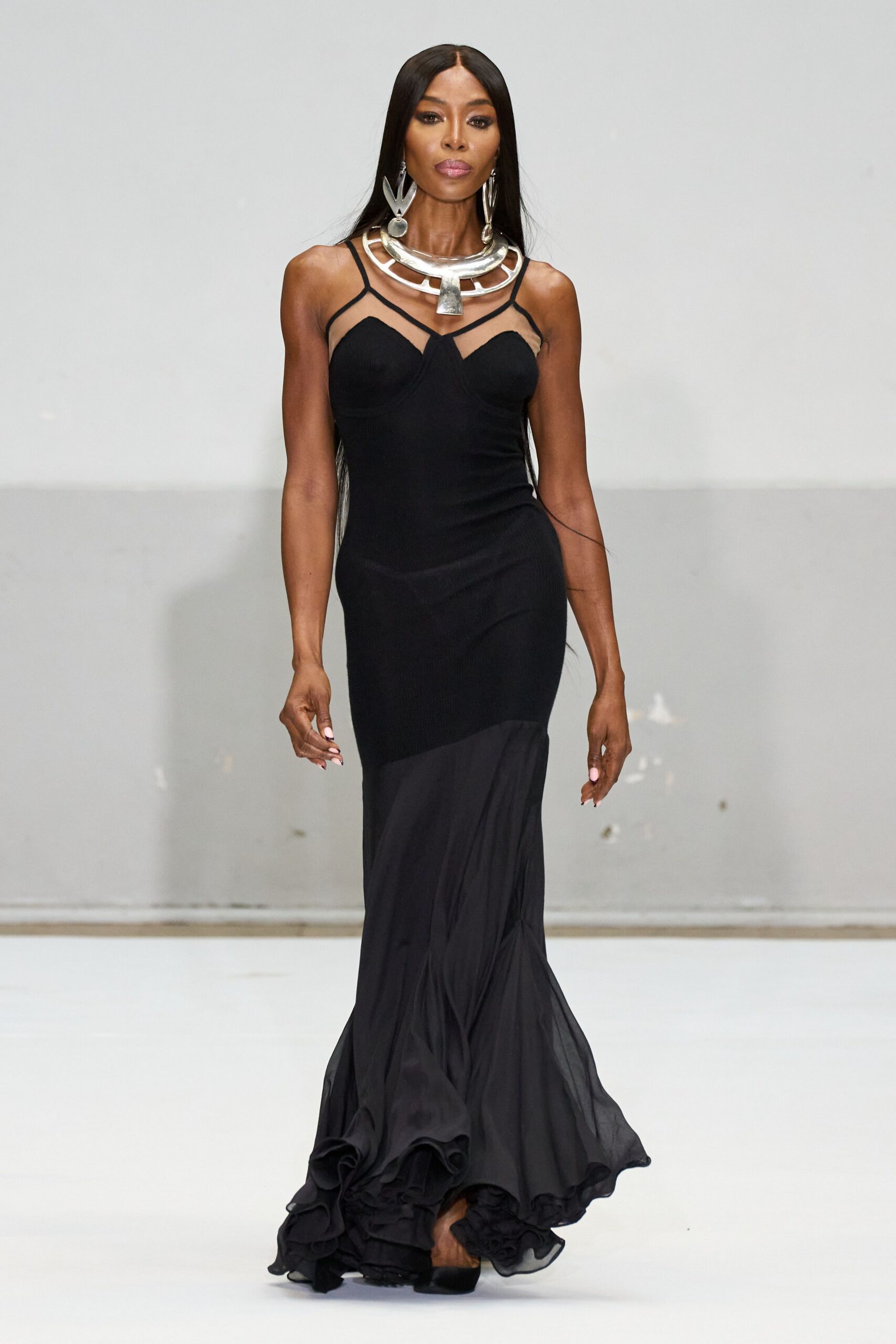 black fitted sleeveless gown