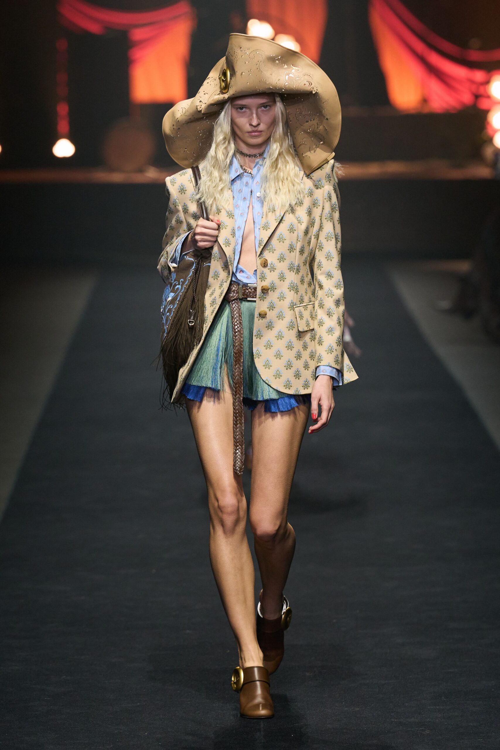 beige cotton long-sleeve collared tailored buttoned printed blazer