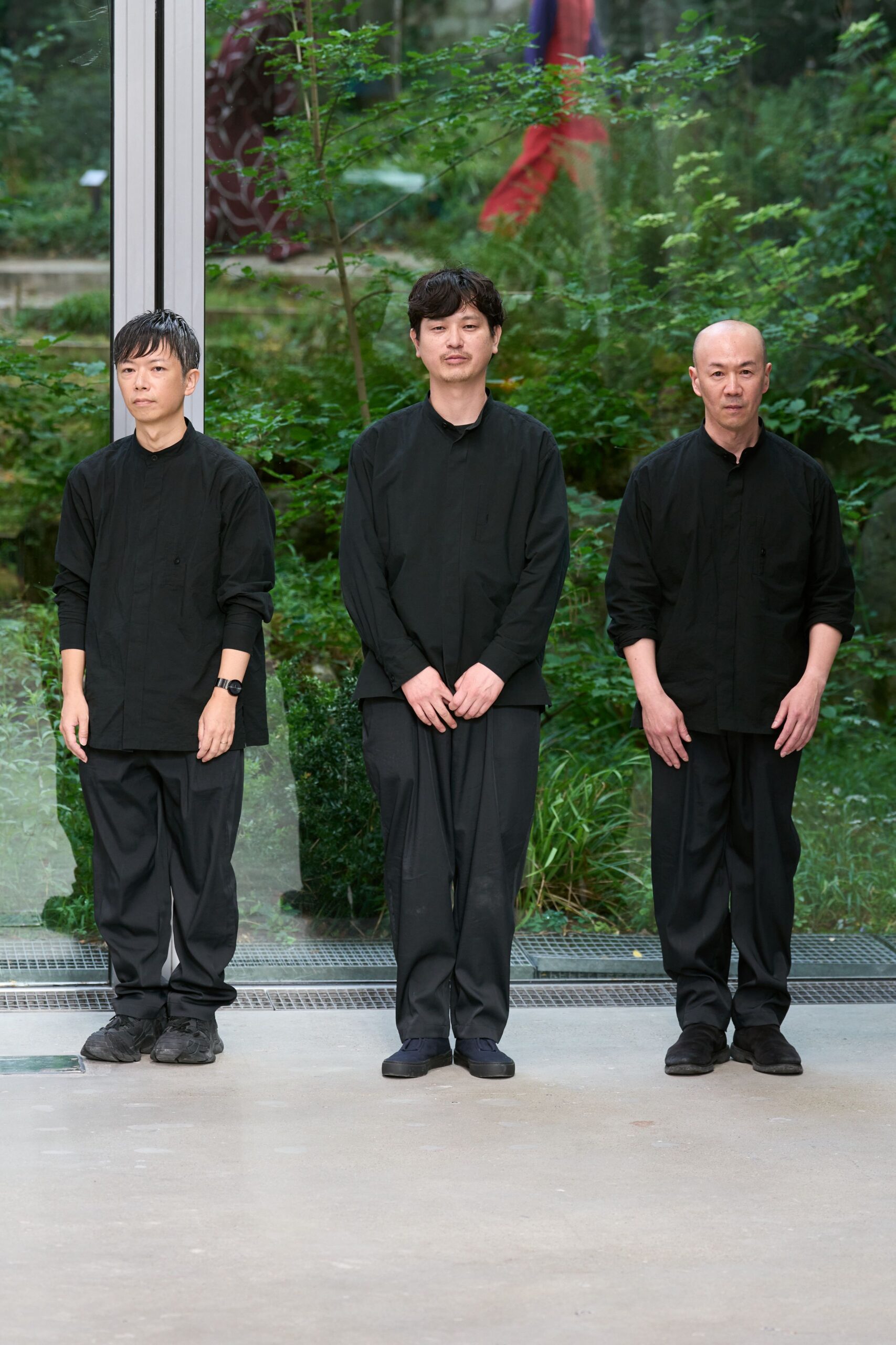 black relaxed shirt and pants