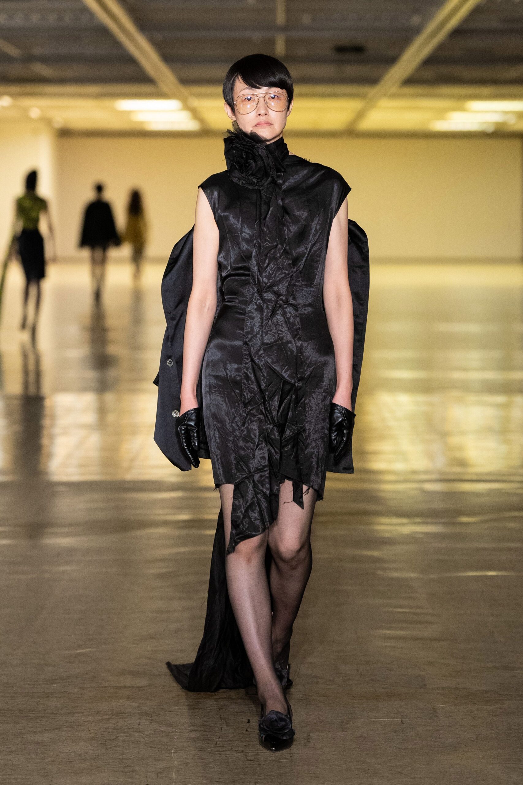 black silk long-sleeve structured buttoned coat