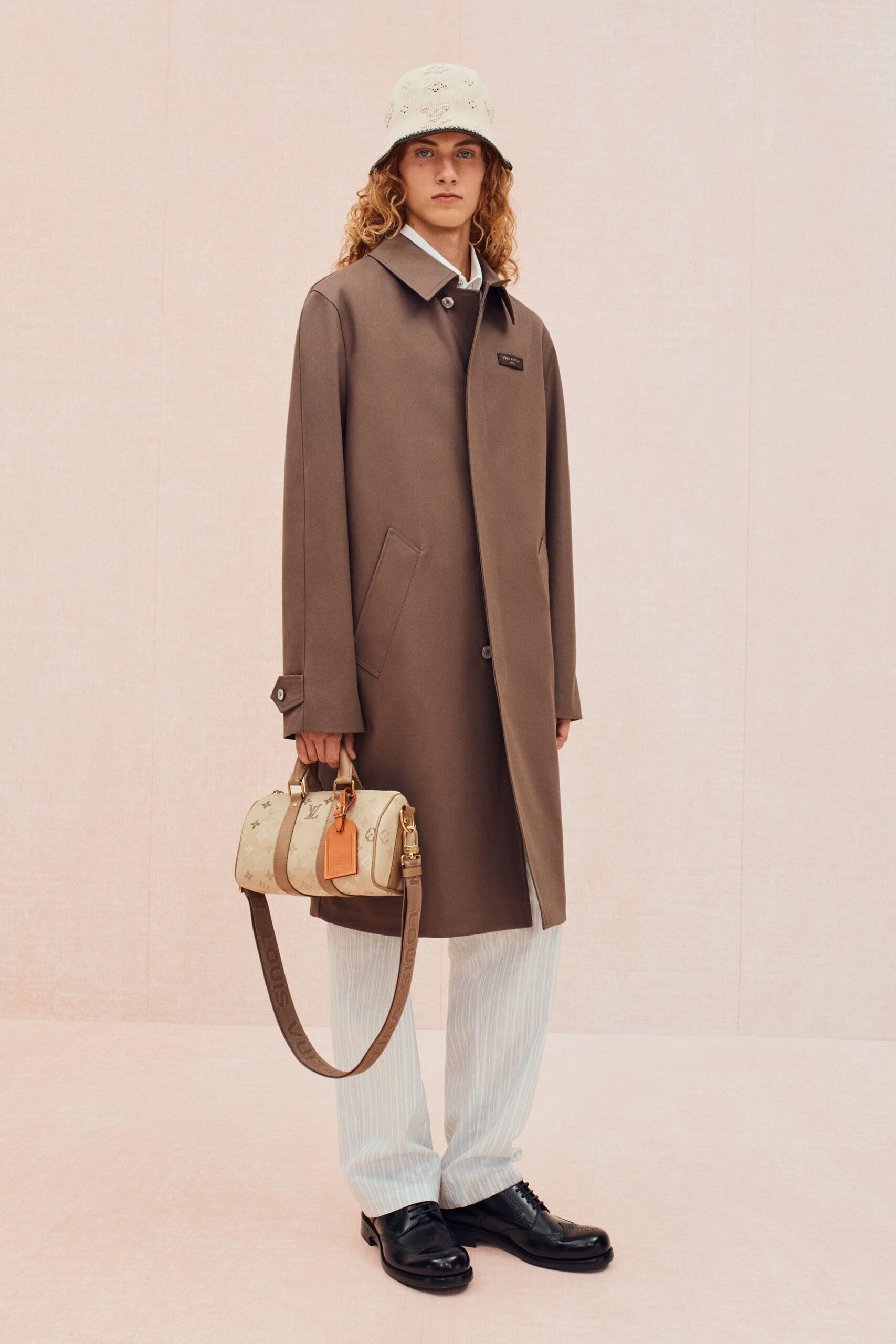 brown cotton long-sleeve collared relaxed buttoned coat
