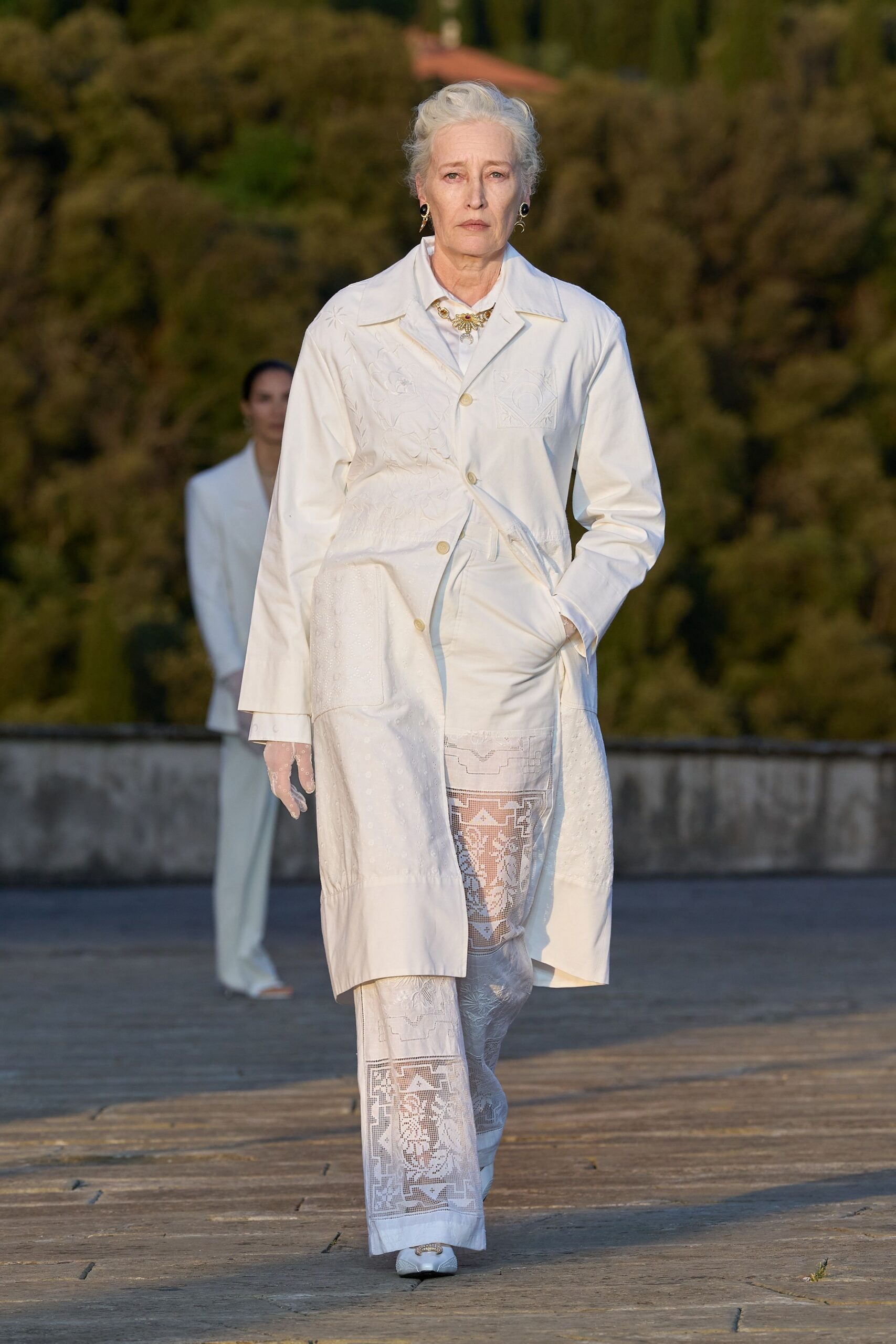 white cotton fitted flared pants