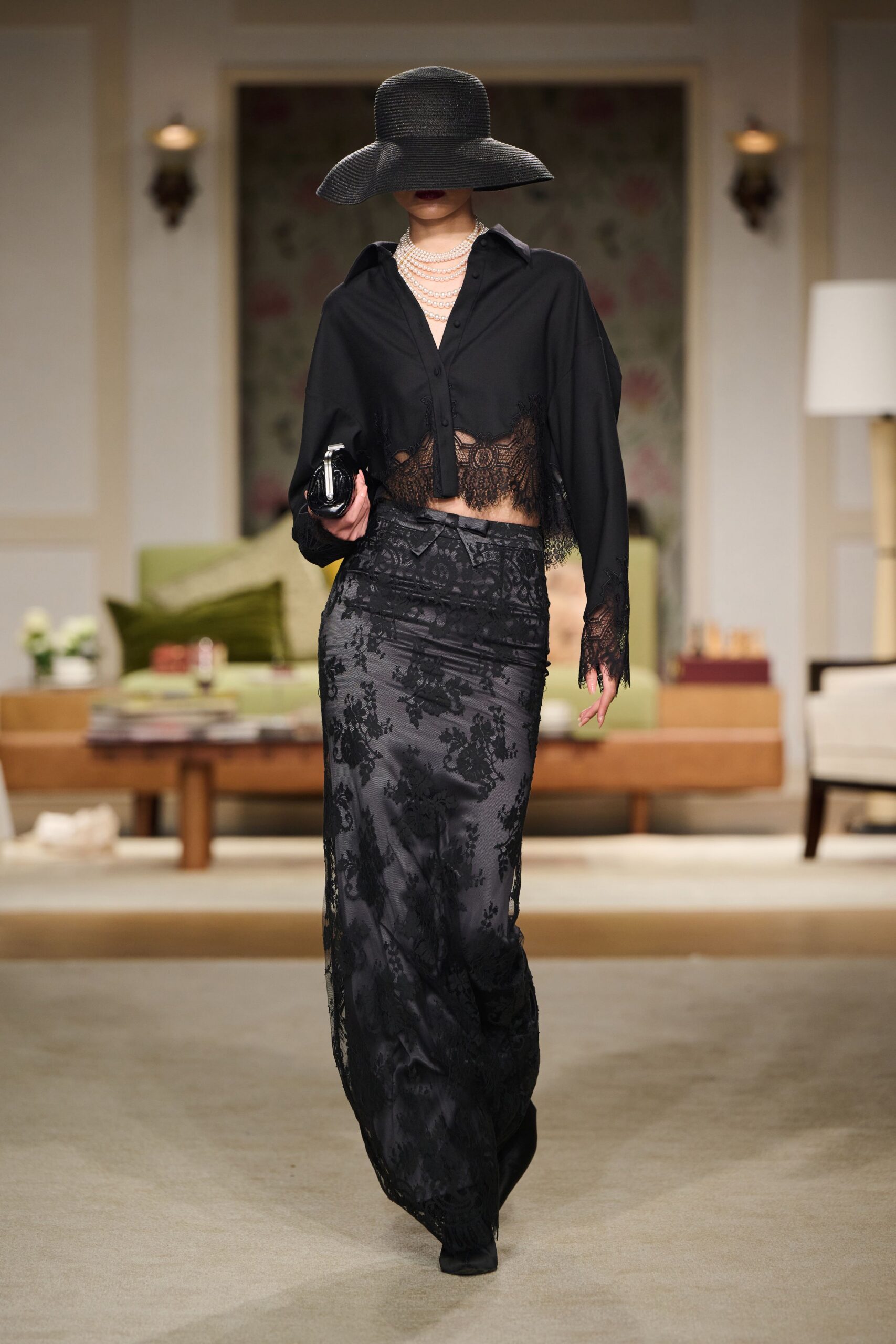 black silk long-sleeve collared fitted cropped blouse
