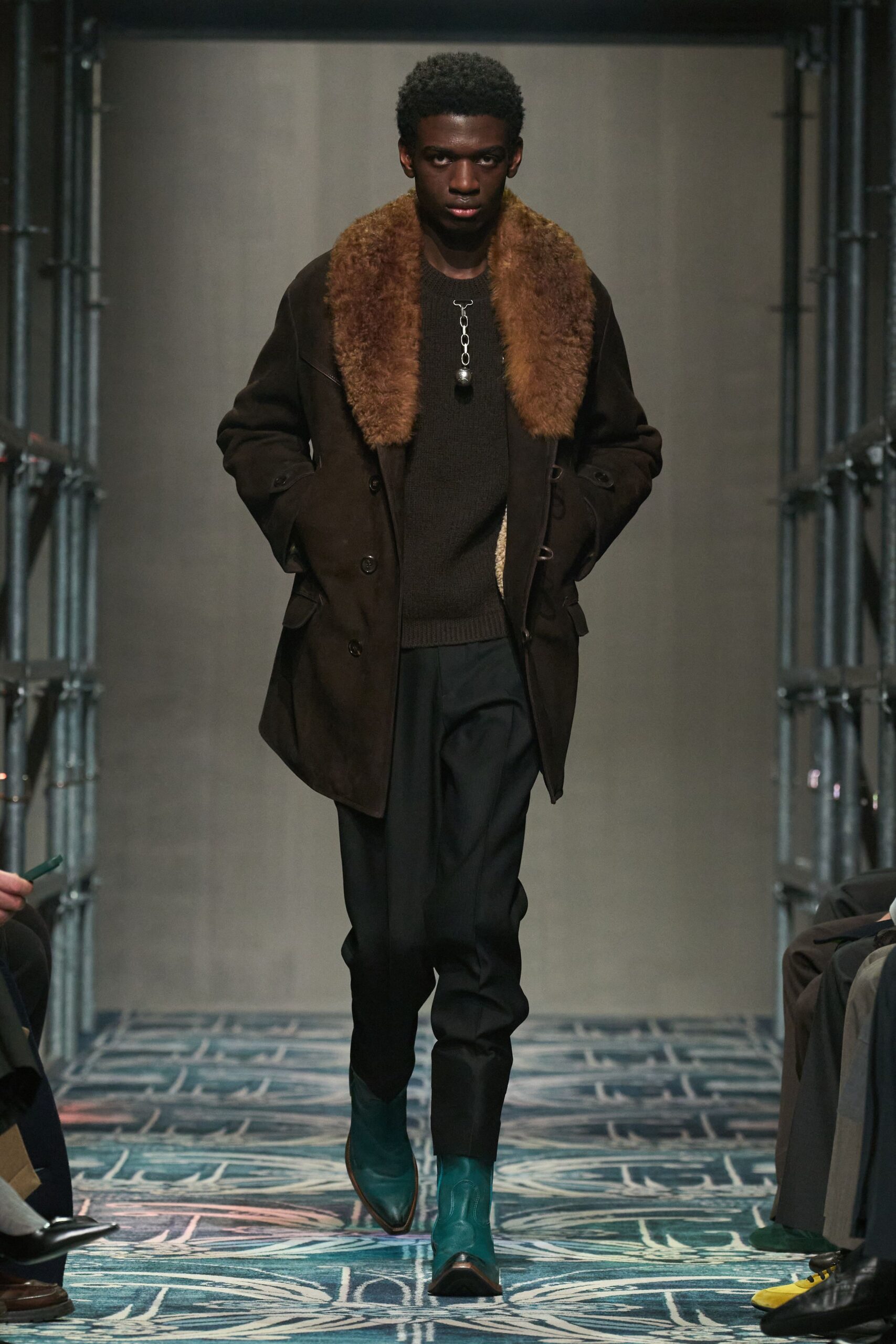 brown wool long-sleeve collared relaxed zippered coat