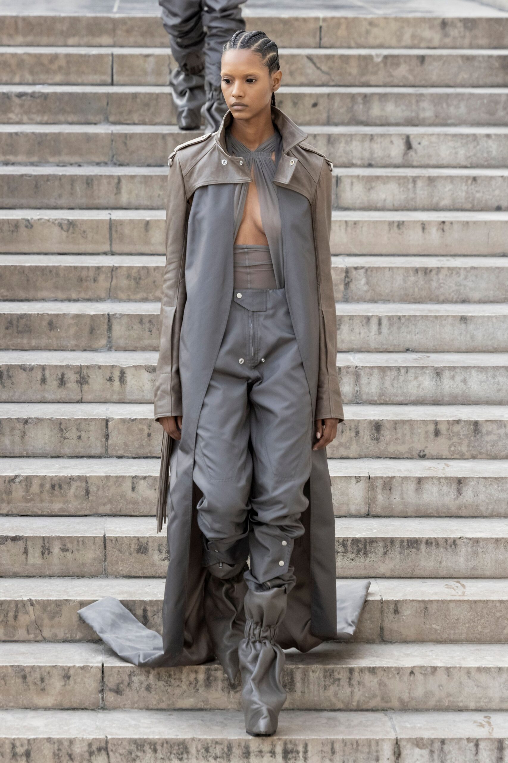 brown leather long-sleeve collared fitted zippered layered coat