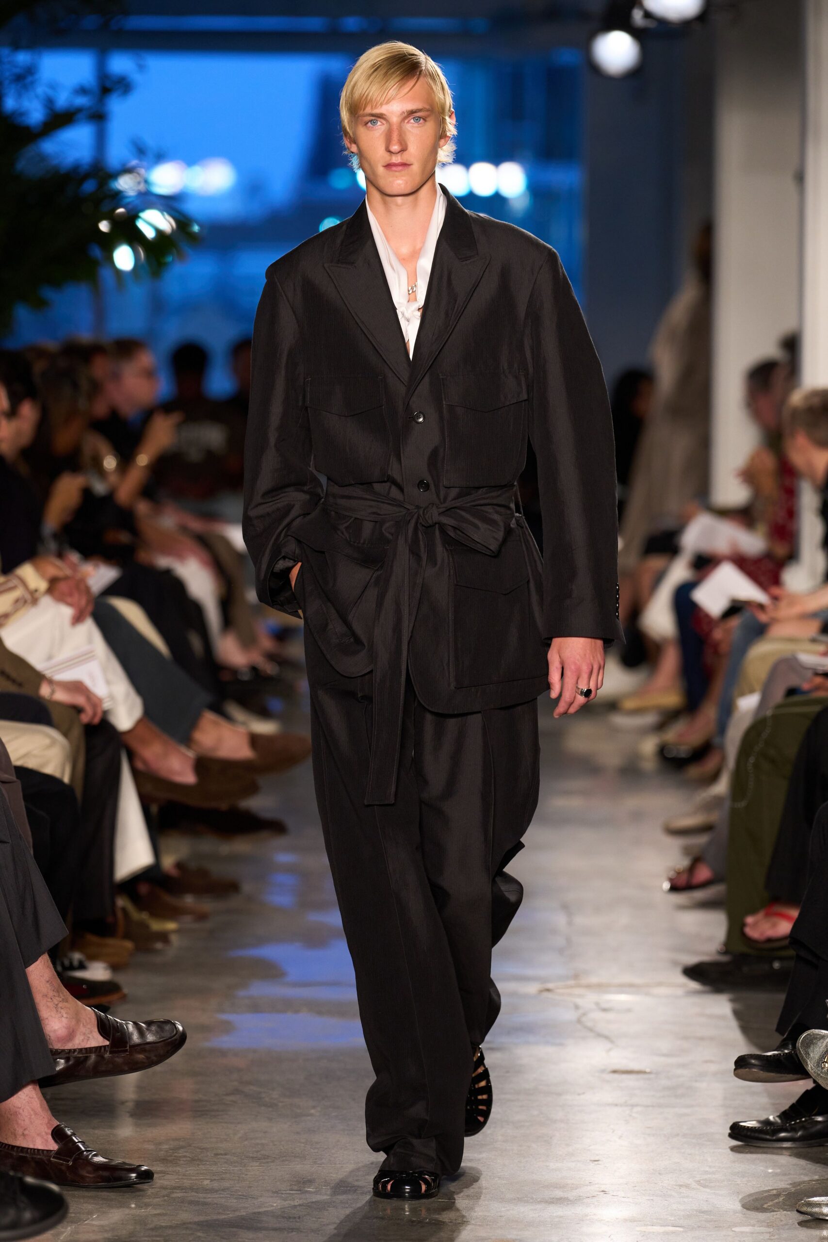 black cotton long-sleeve collared relaxed belted suit