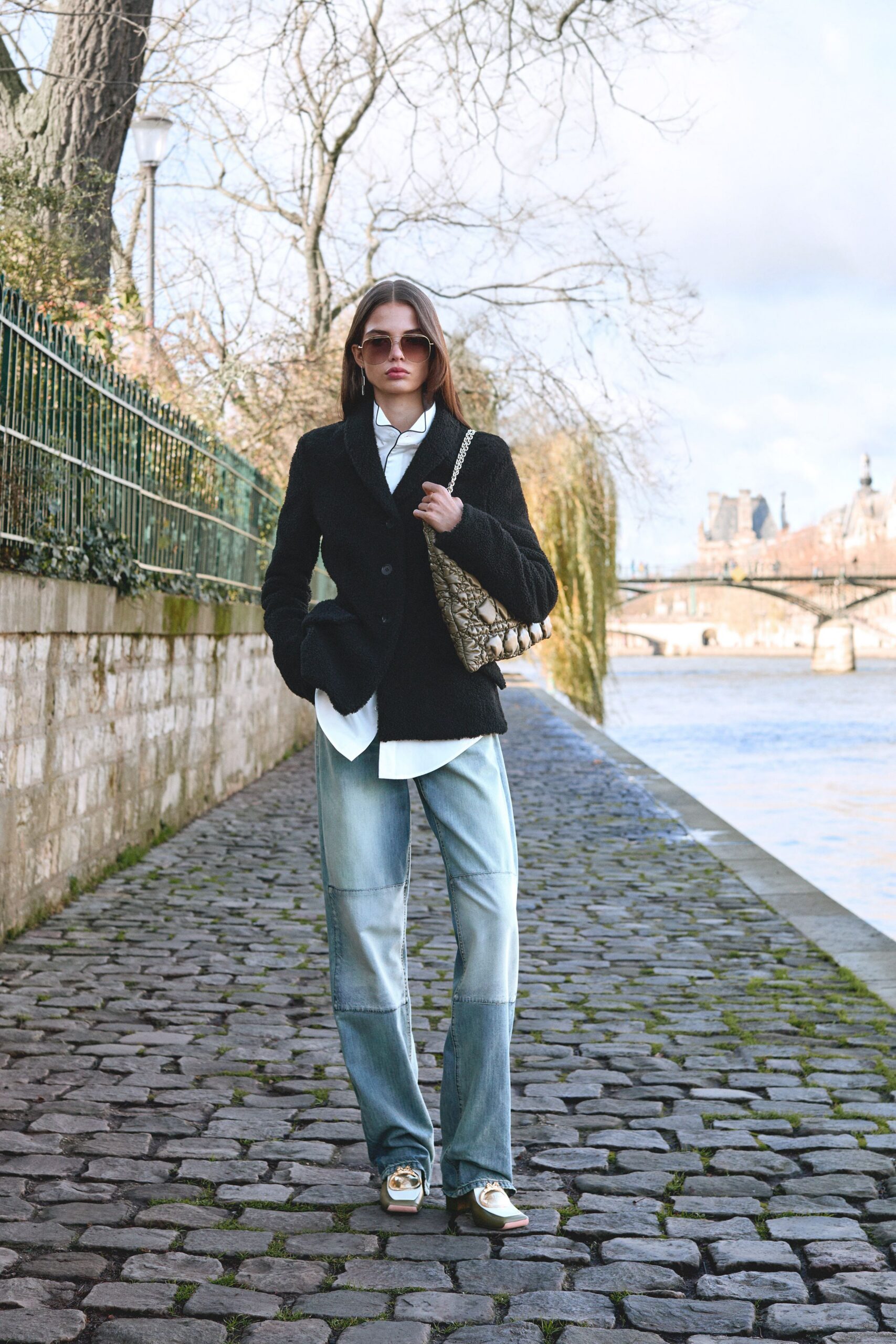 black blazer white shirt blue jeans