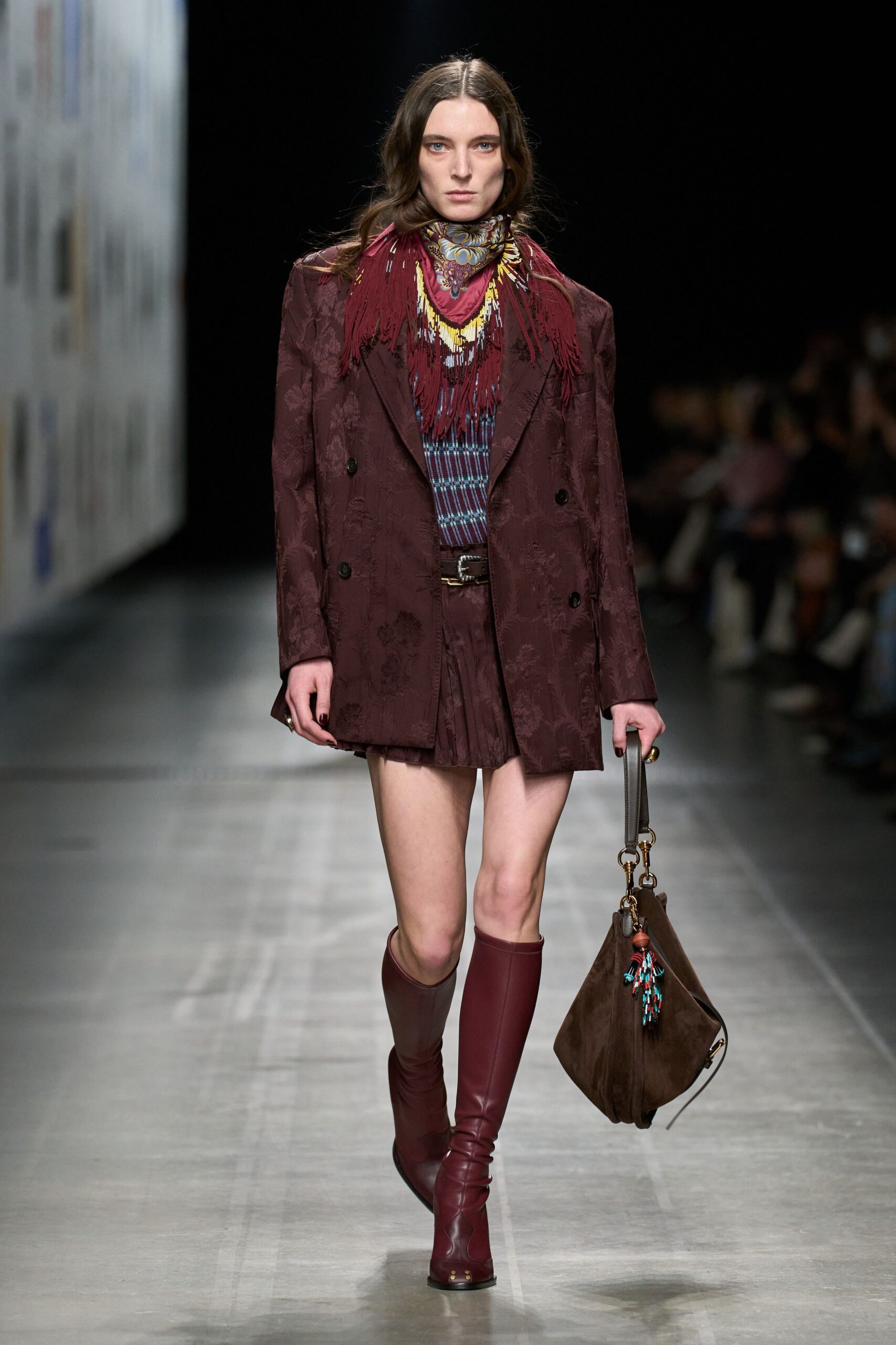 maroon cotton fitted pleated short shorts