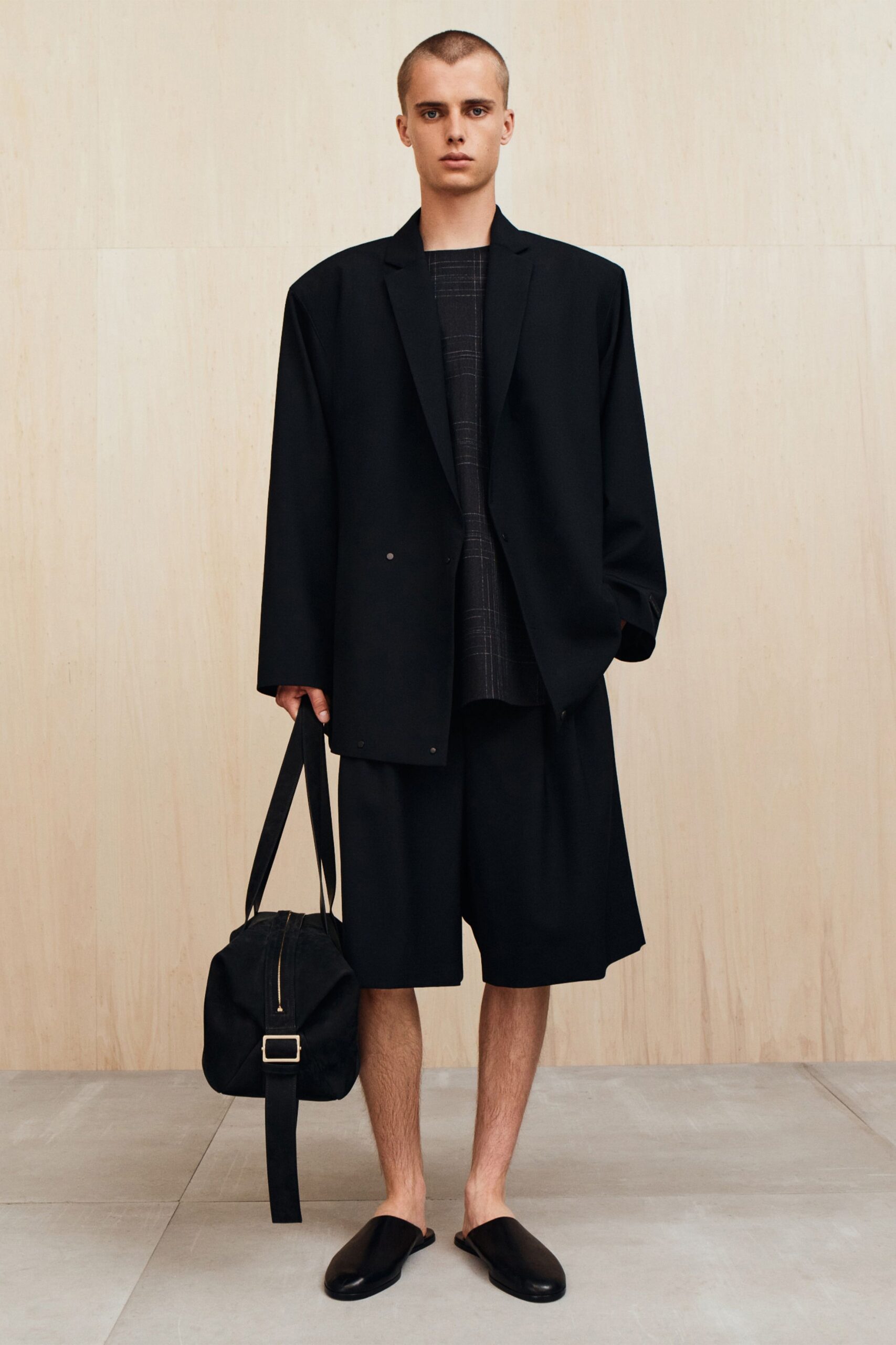 black oversized blazer with shorts