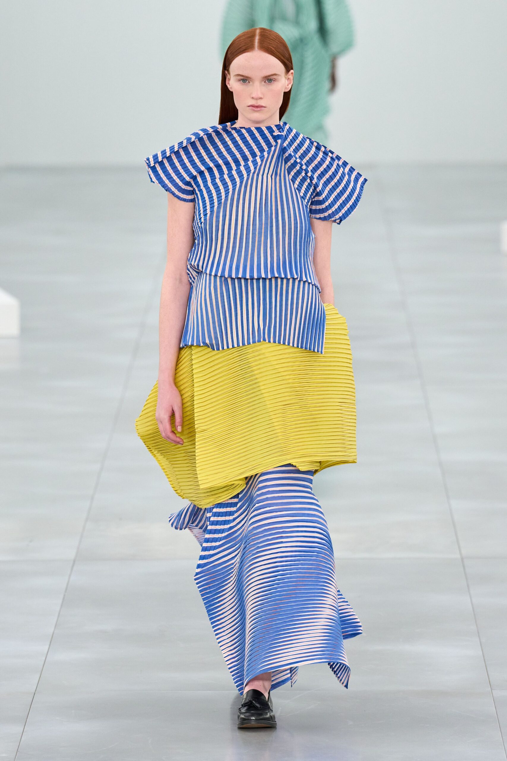 blue cotton short-sleeve v-neck fitted striped layered dress