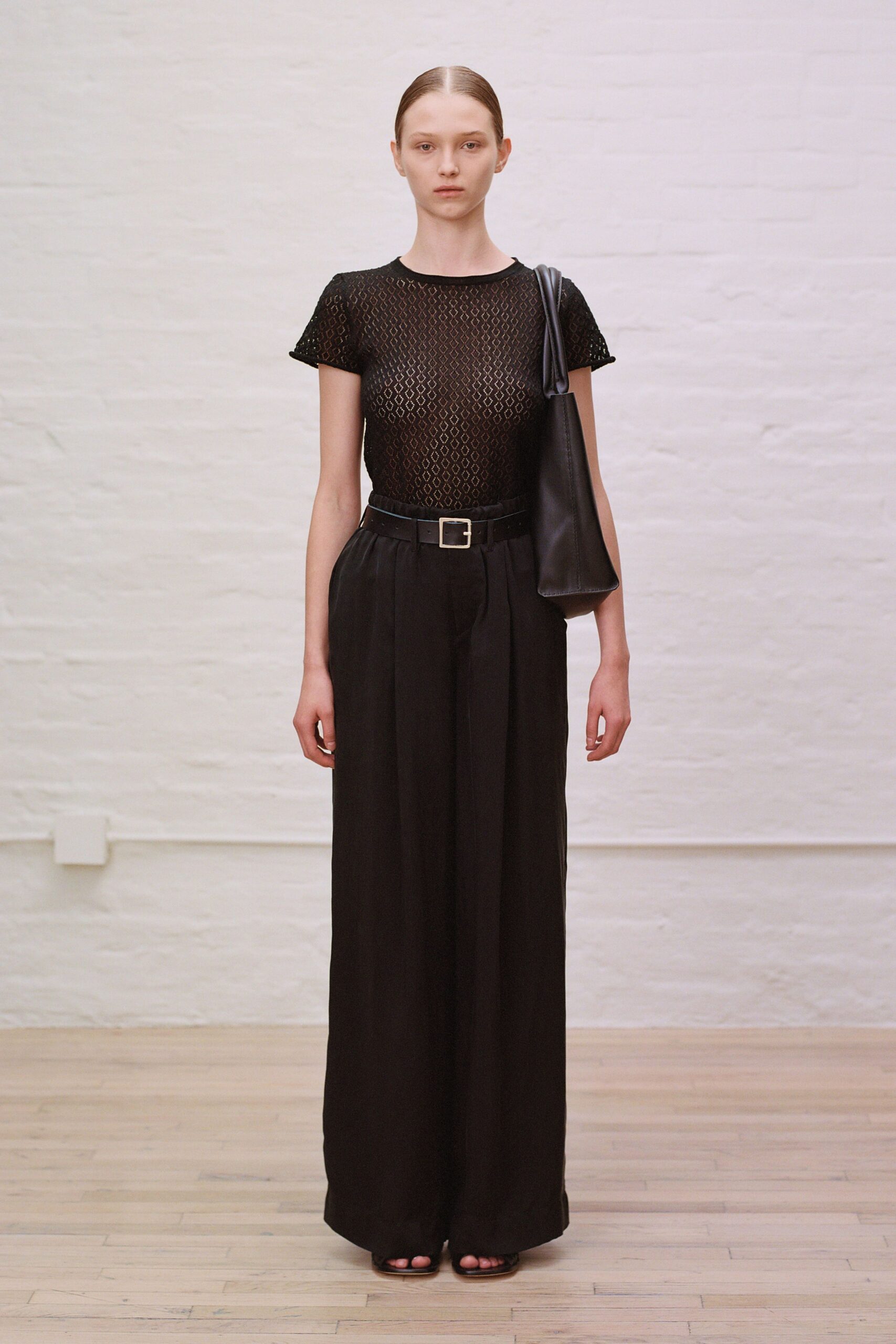 black mesh short-sleeve scoop-neck fitted textured top