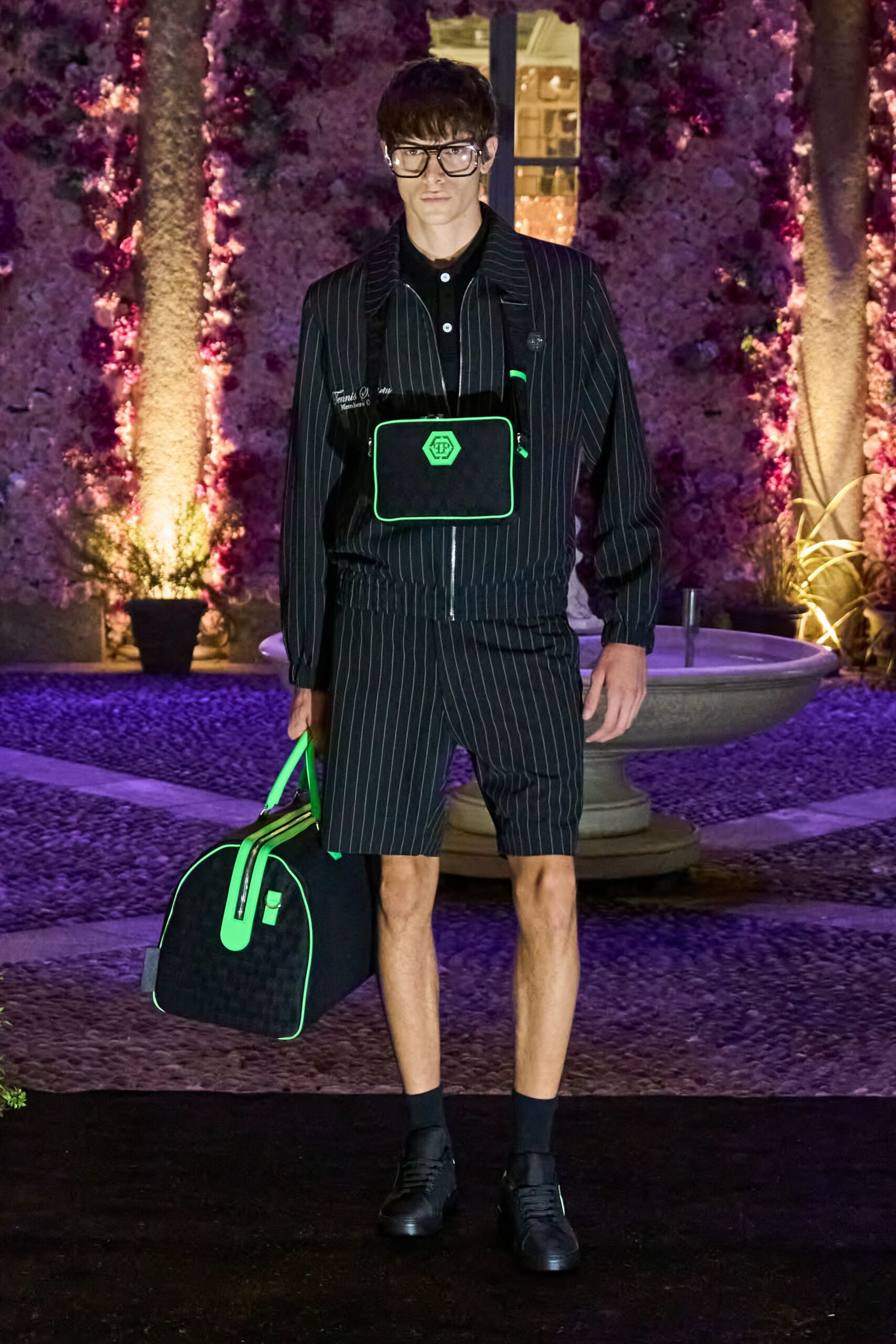 black cotton short-sleeve collared fitted striped zippered suit