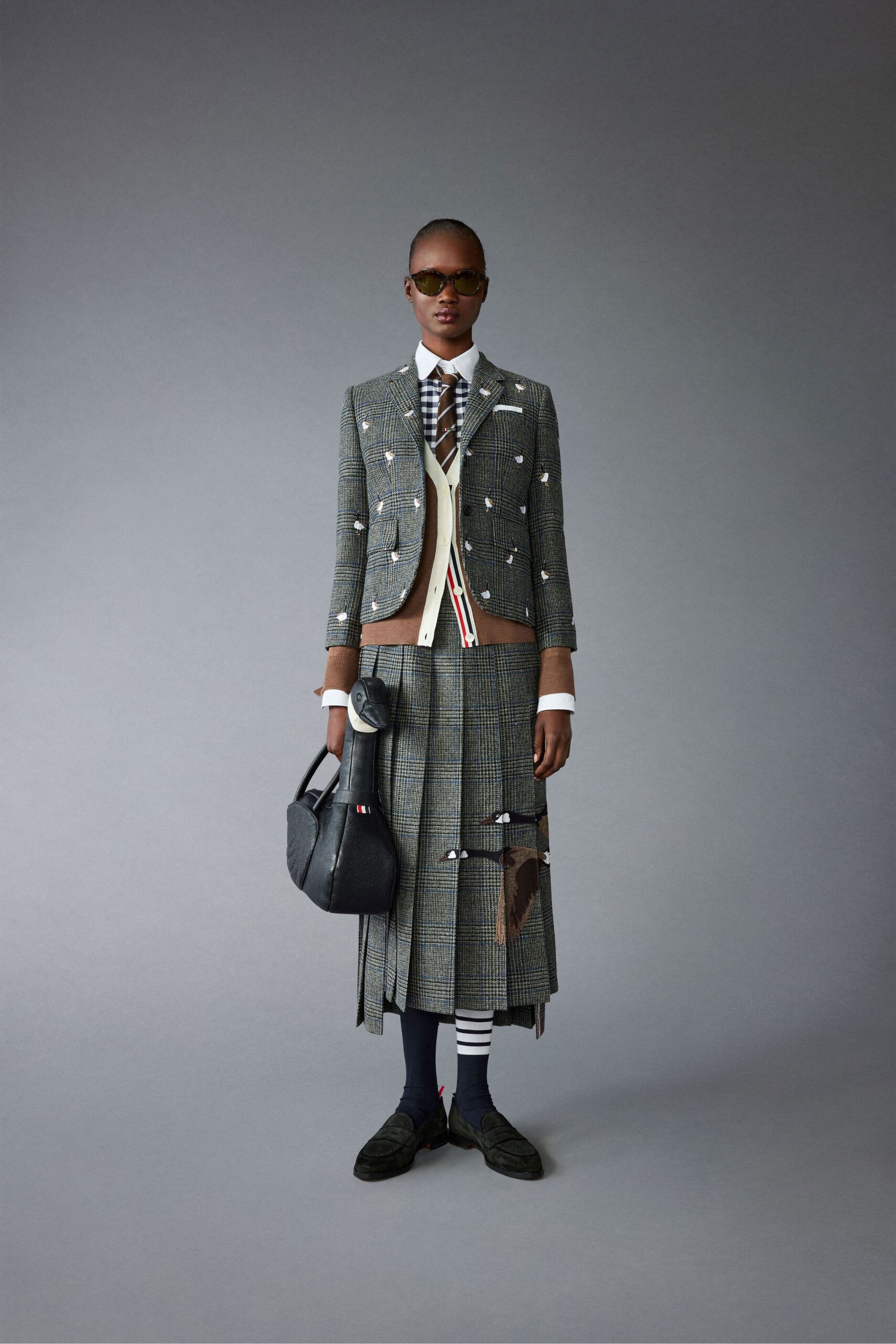 gray tweed relaxed pleated skirt