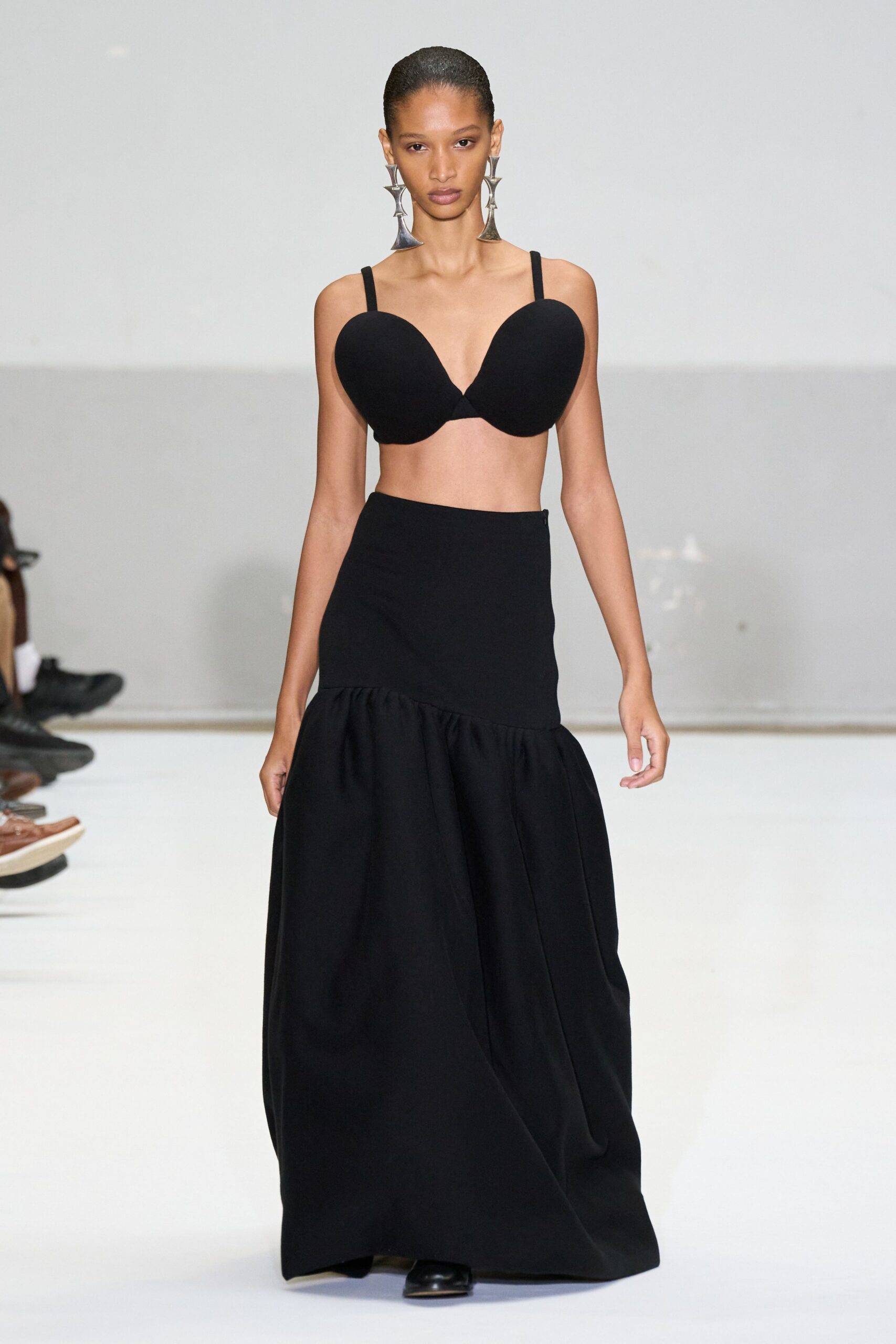 black cotton sleeveless v-neck fitted structured top