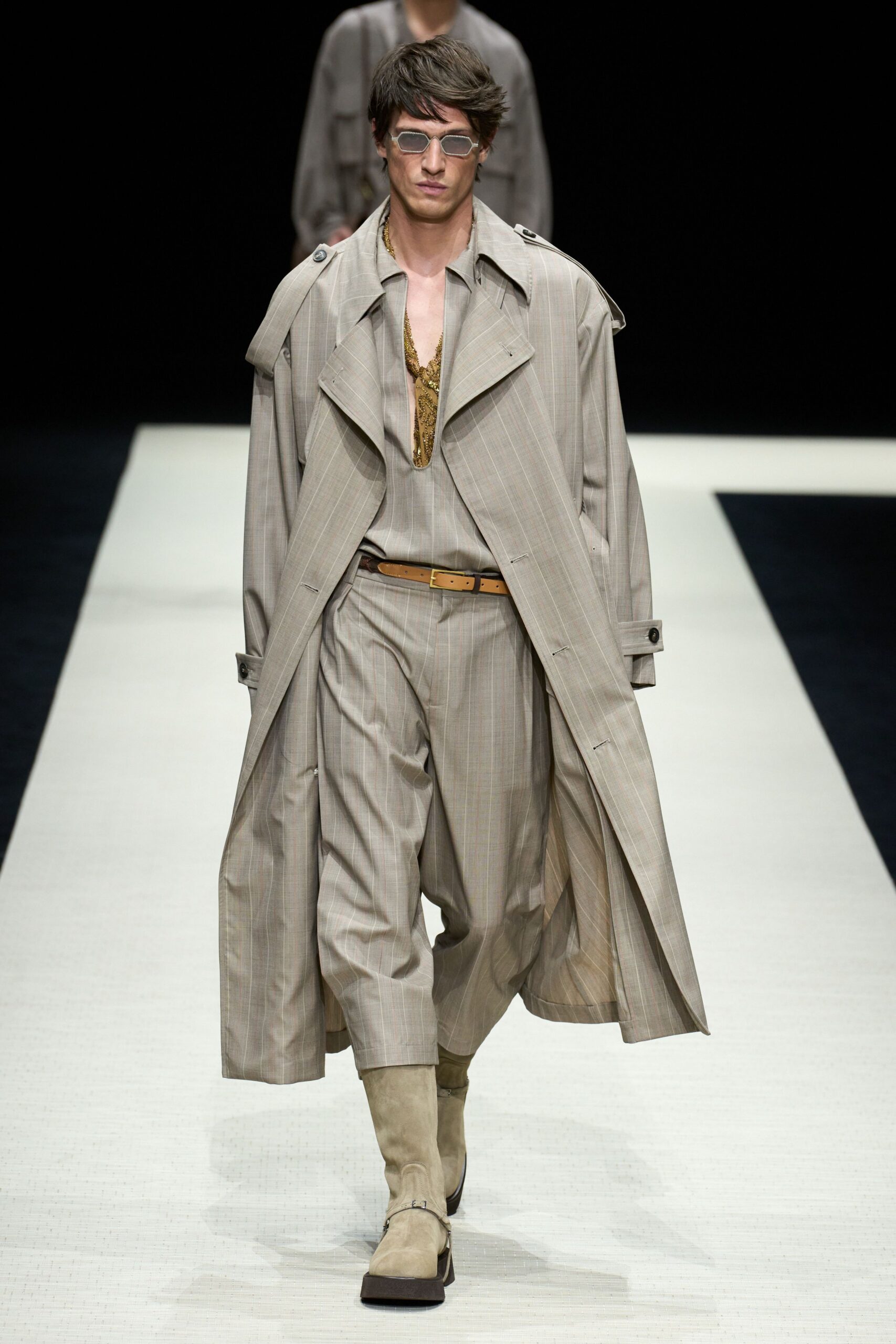 beige cotton long-sleeve collared relaxed buttoned pleated trench