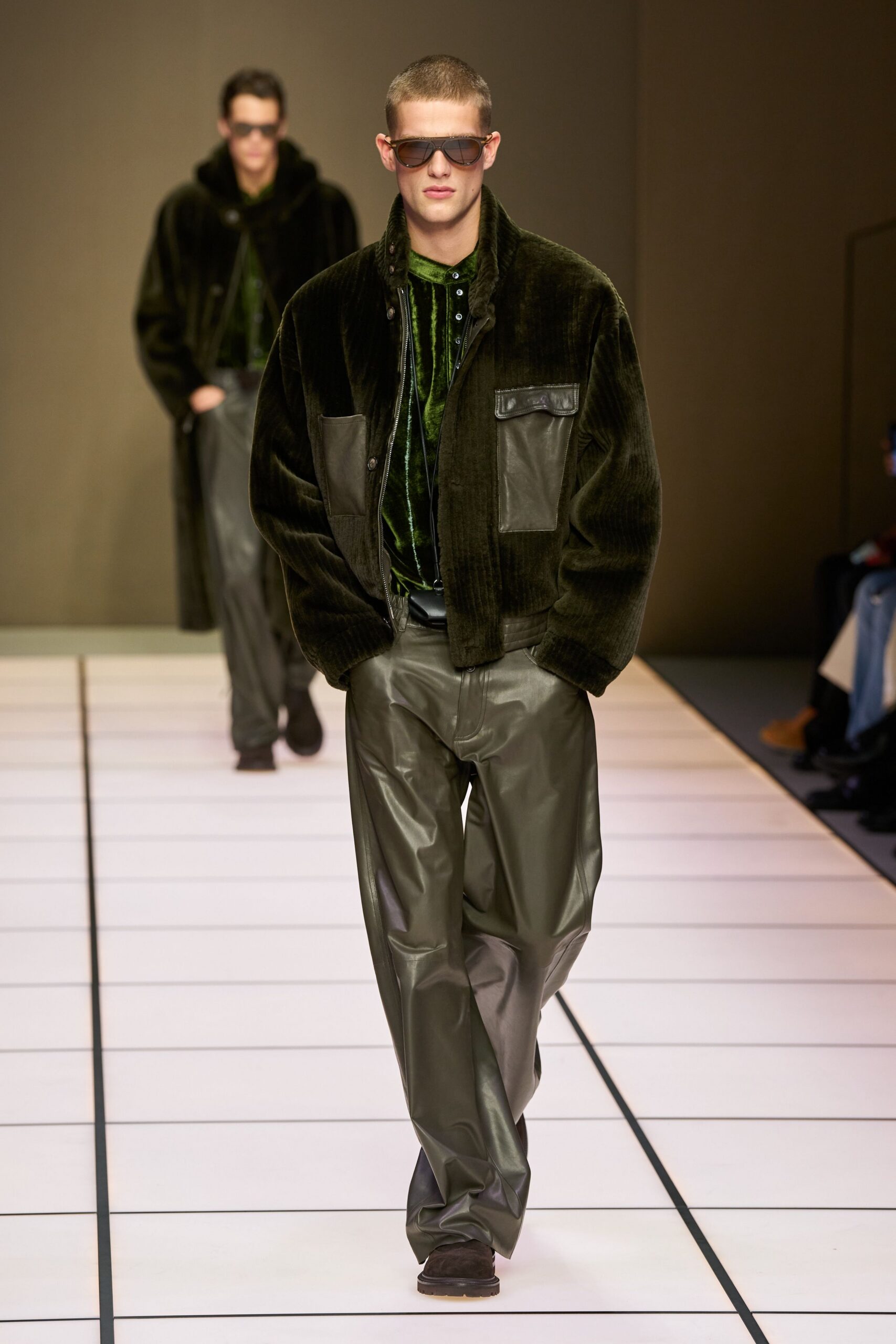 green velvet long-sleeve collared relaxed buttoned jacket