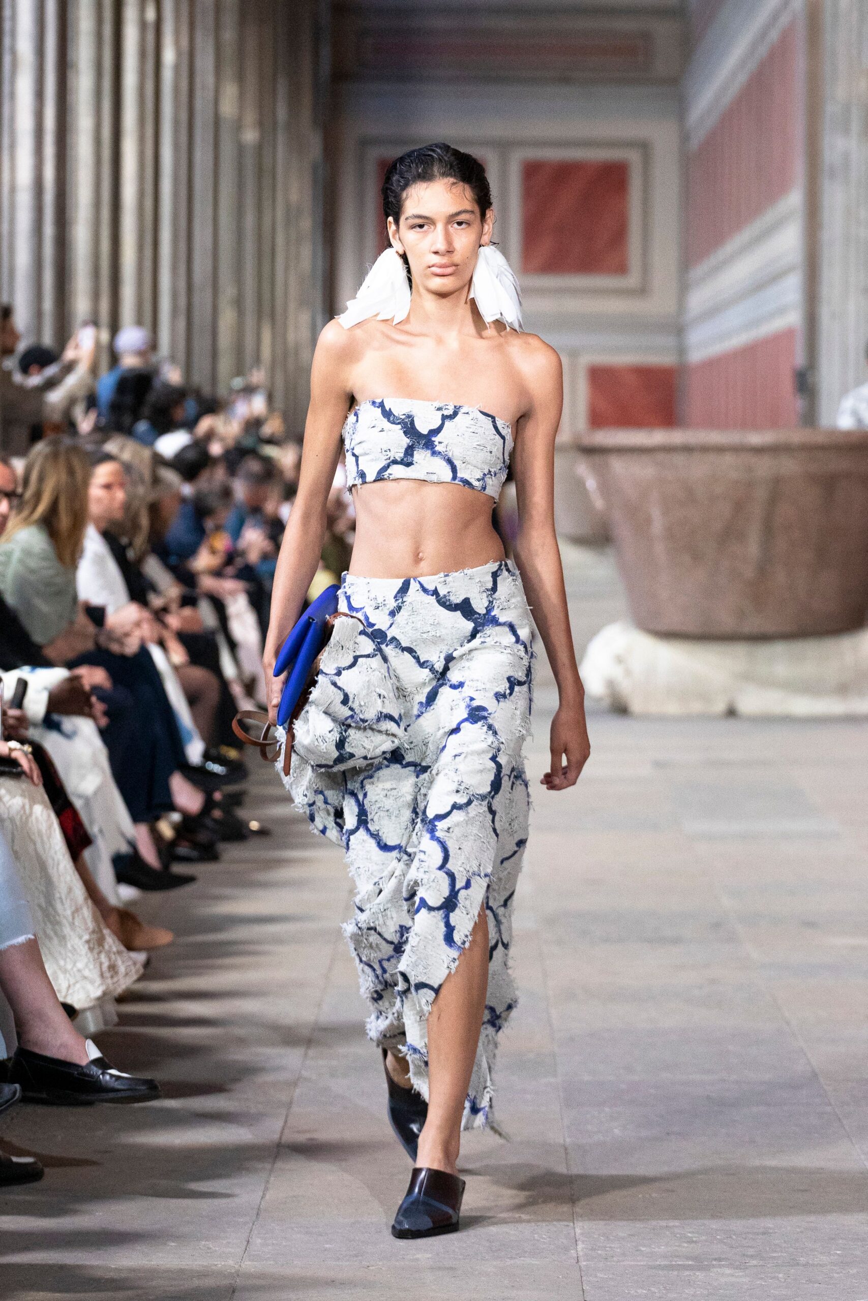 white cotton sleeveless fitted printed cropped top
