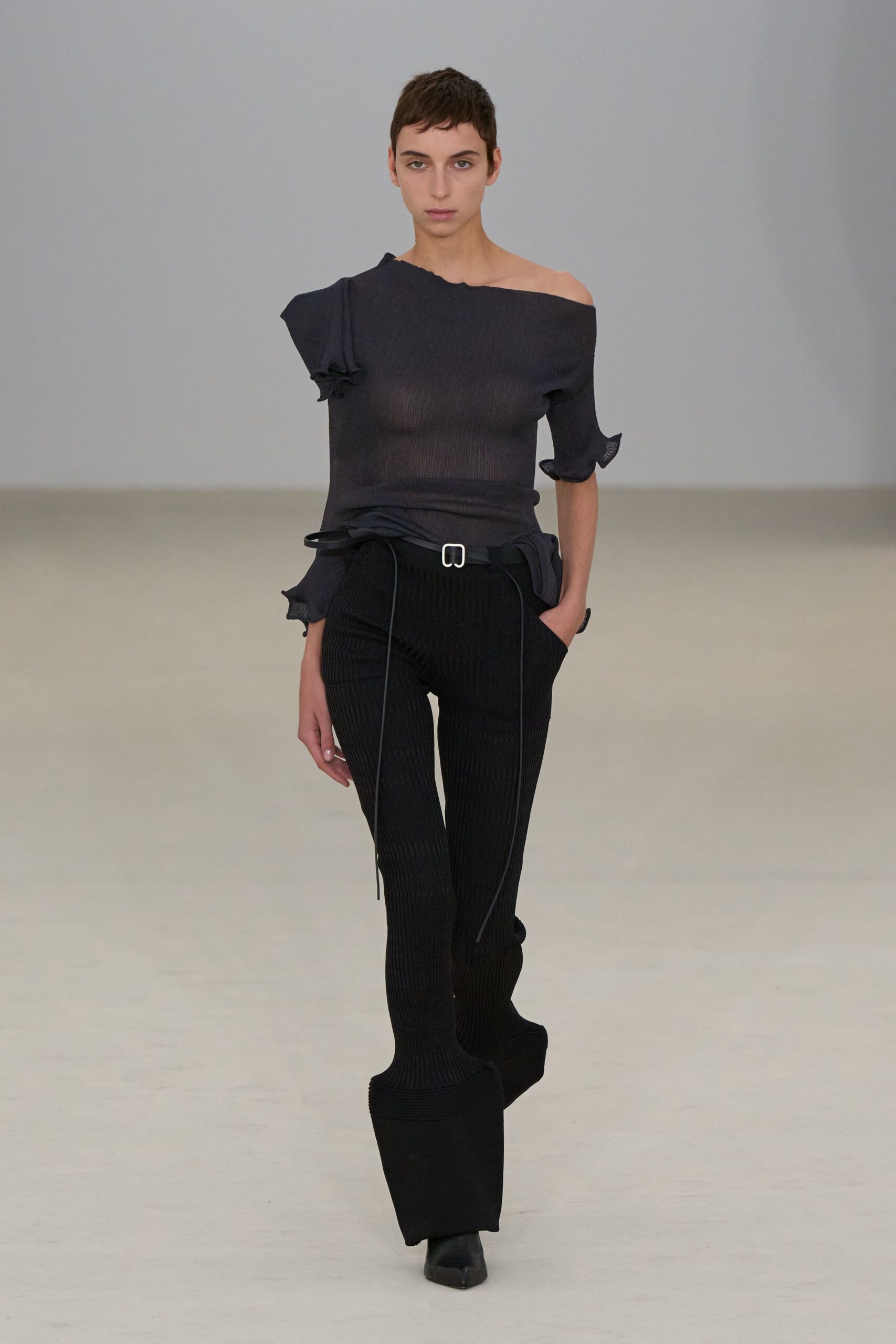 black cotton long-sleeve off-shoulder fitted ruffled top