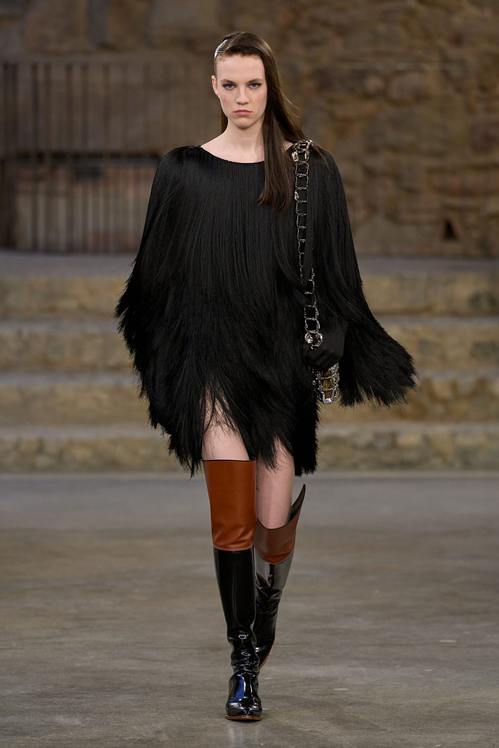 black fur long-sleeve relaxed fringed short dress