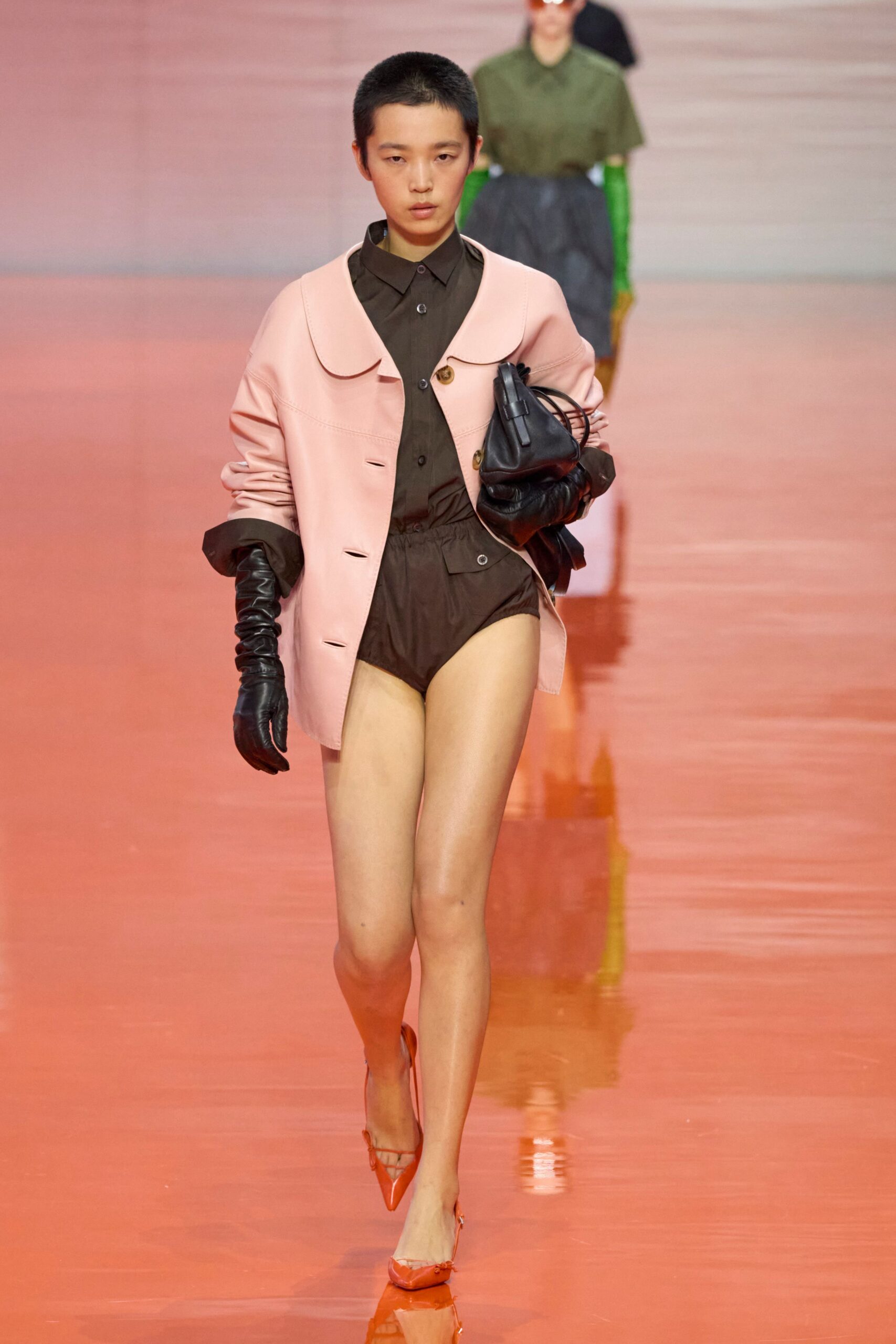 pink wool long-sleeve collared fitted jacket