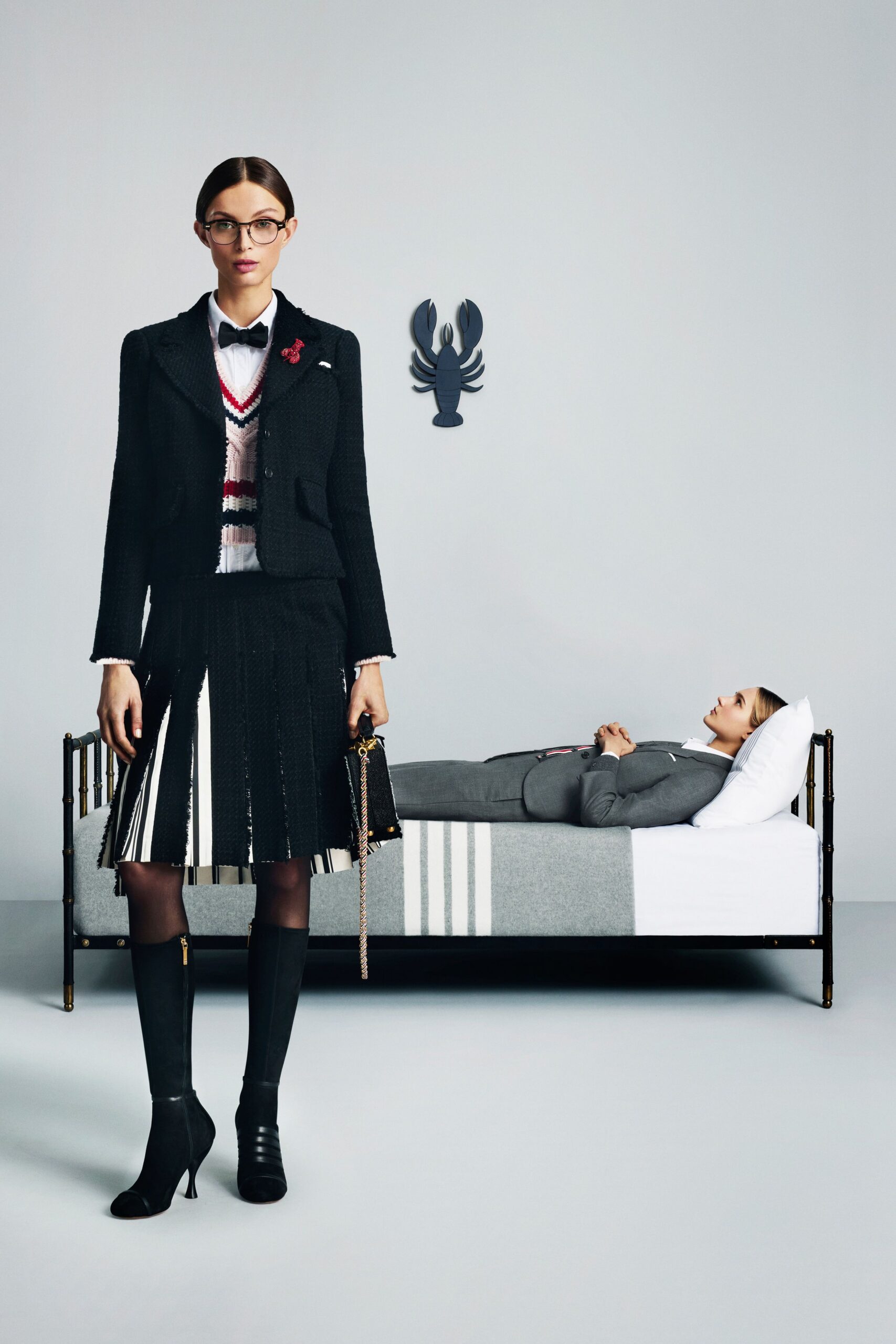 black tweed long-sleeve collared structured buttoned pleated blazer