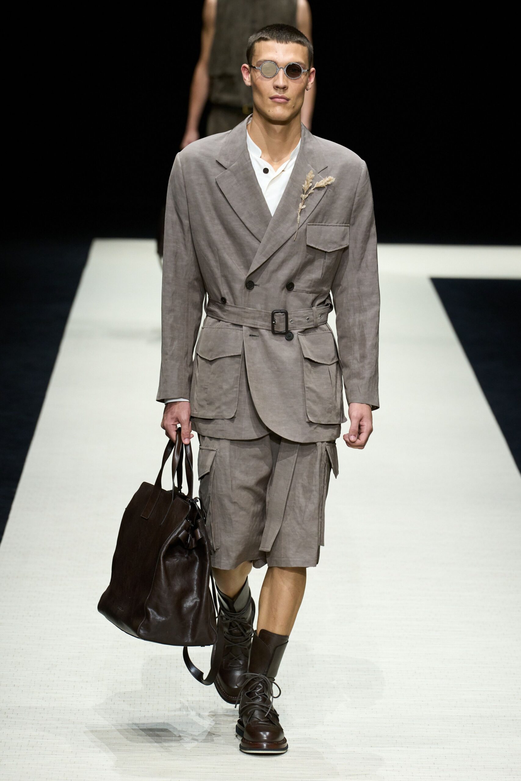 gray linen long-sleeve collared tailored buttoned zippered suit