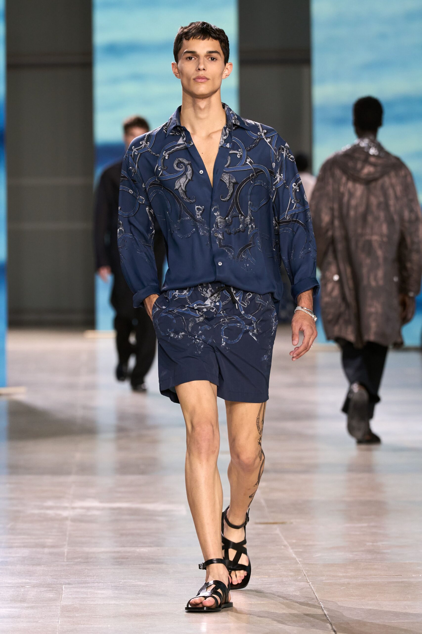 blue cotton long-sleeve collared fitted embroidered shirt