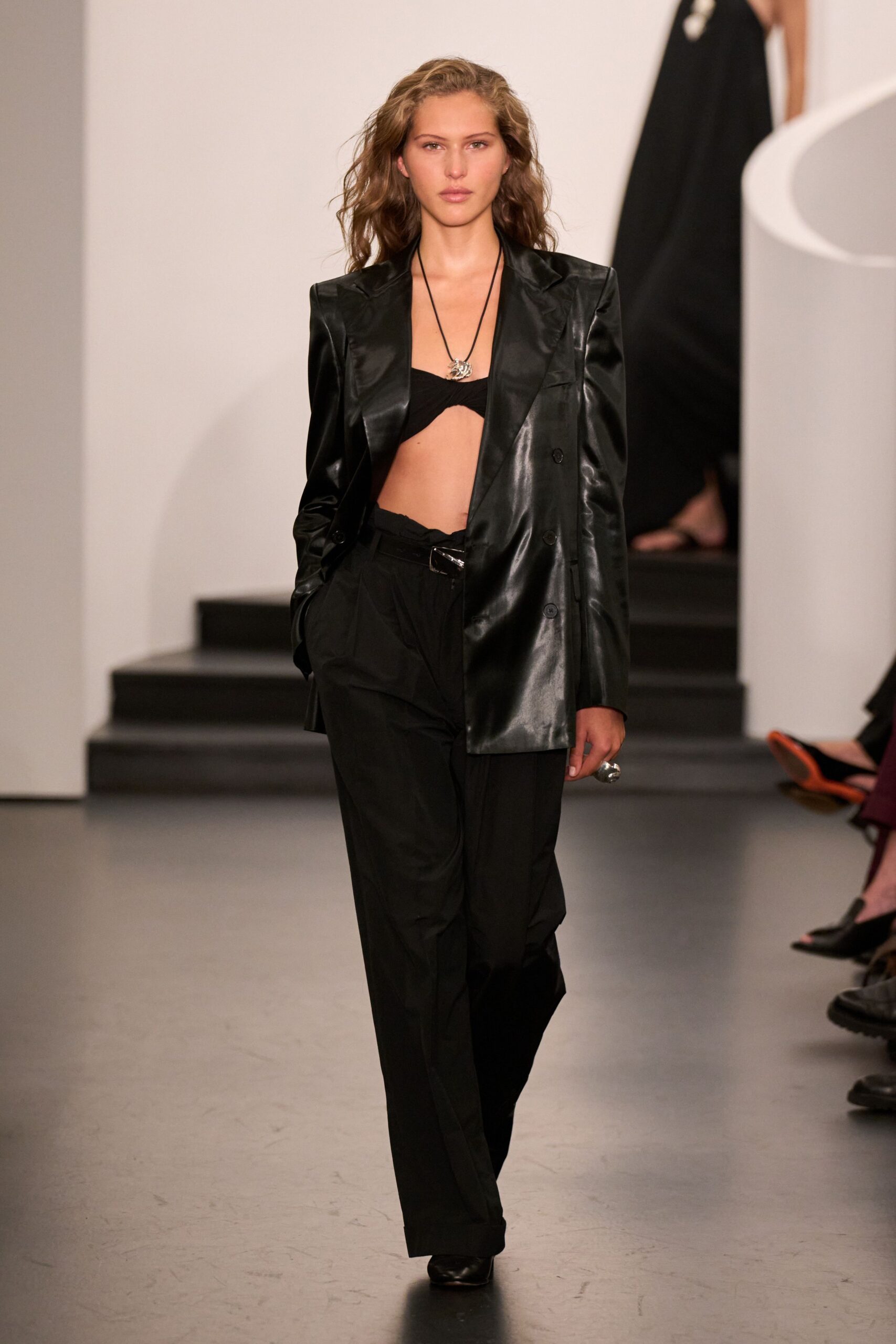 black leather long-sleeve collared structured buttoned shiny blazer