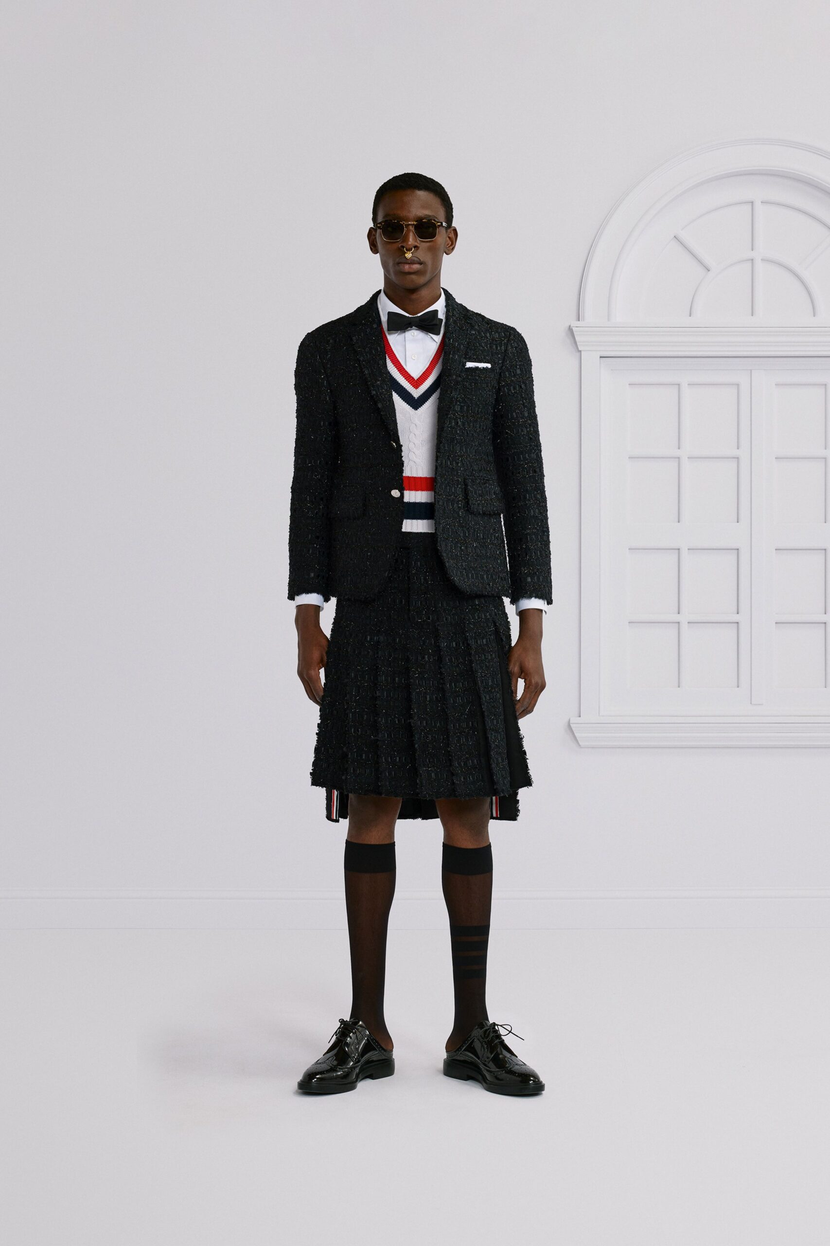 black tweed fitted pleated mini skirt