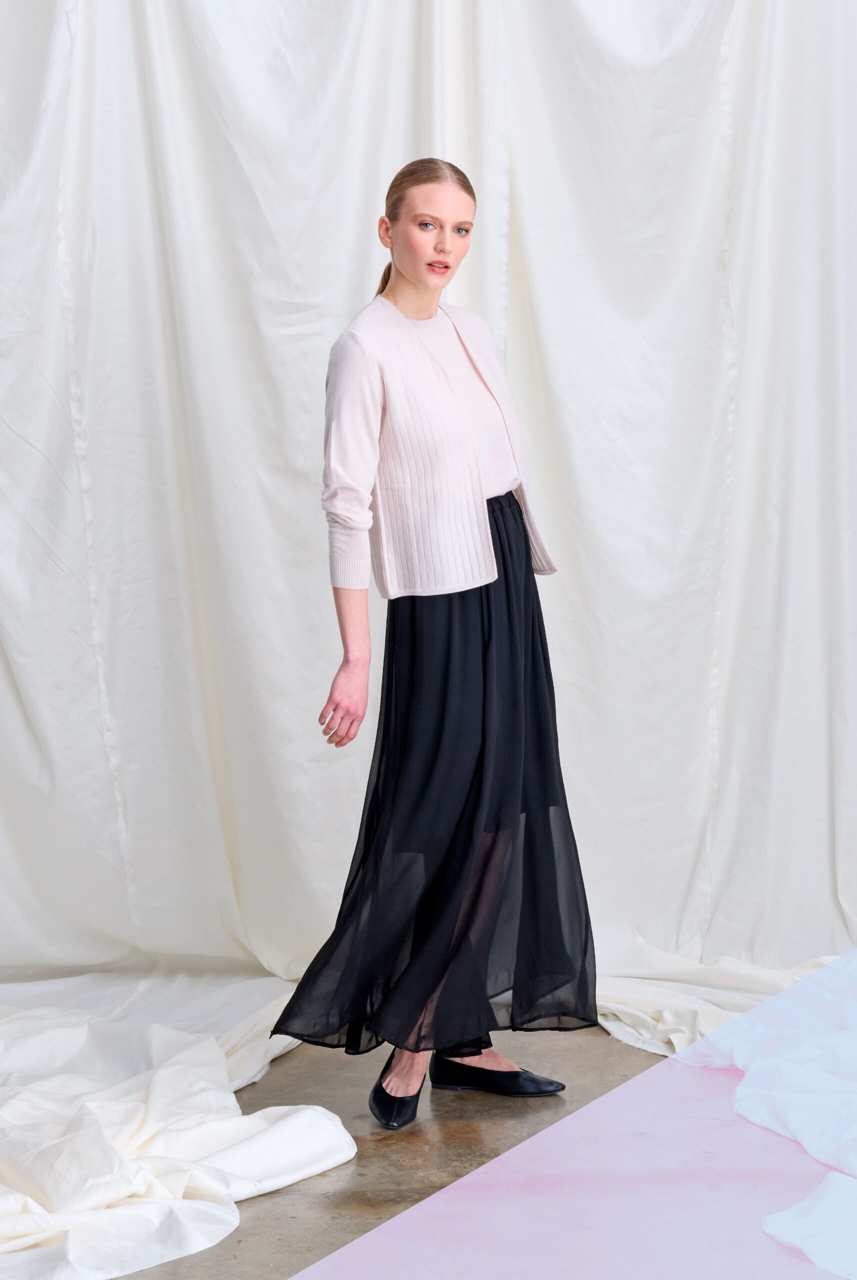 pink cotton long-sleeve collared fitted ribbed cardigan