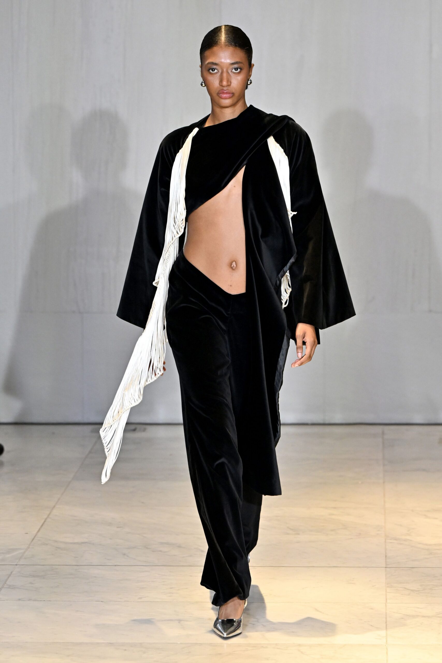 black velvet long-sleeve v-neck fitted fringed jacket