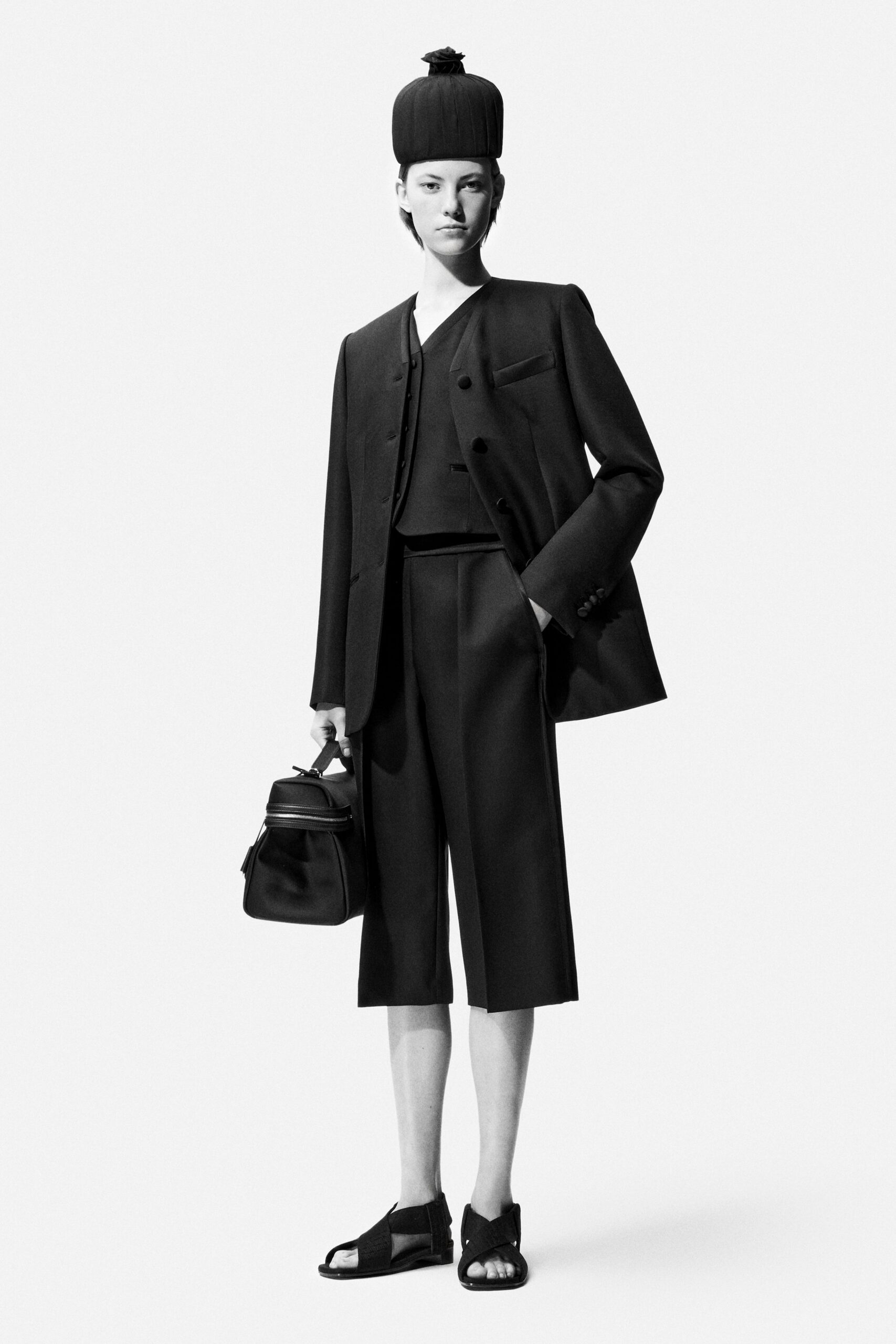 black wool tailored pleated shorts