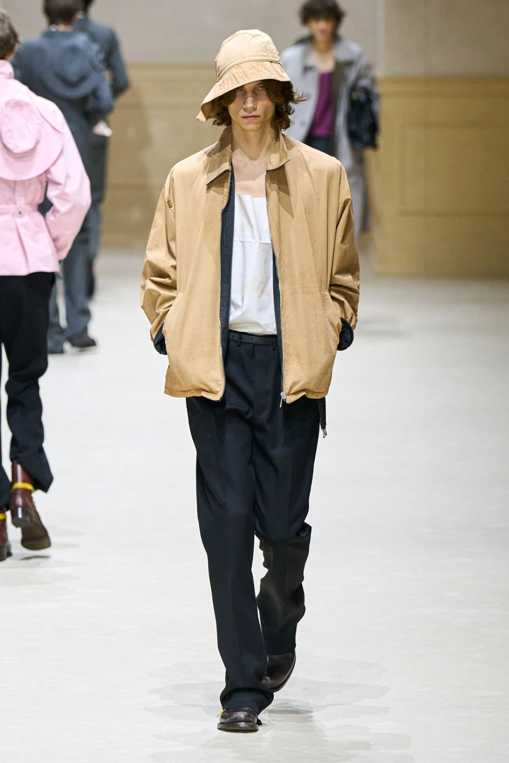 beige relaxed jacket with black pants