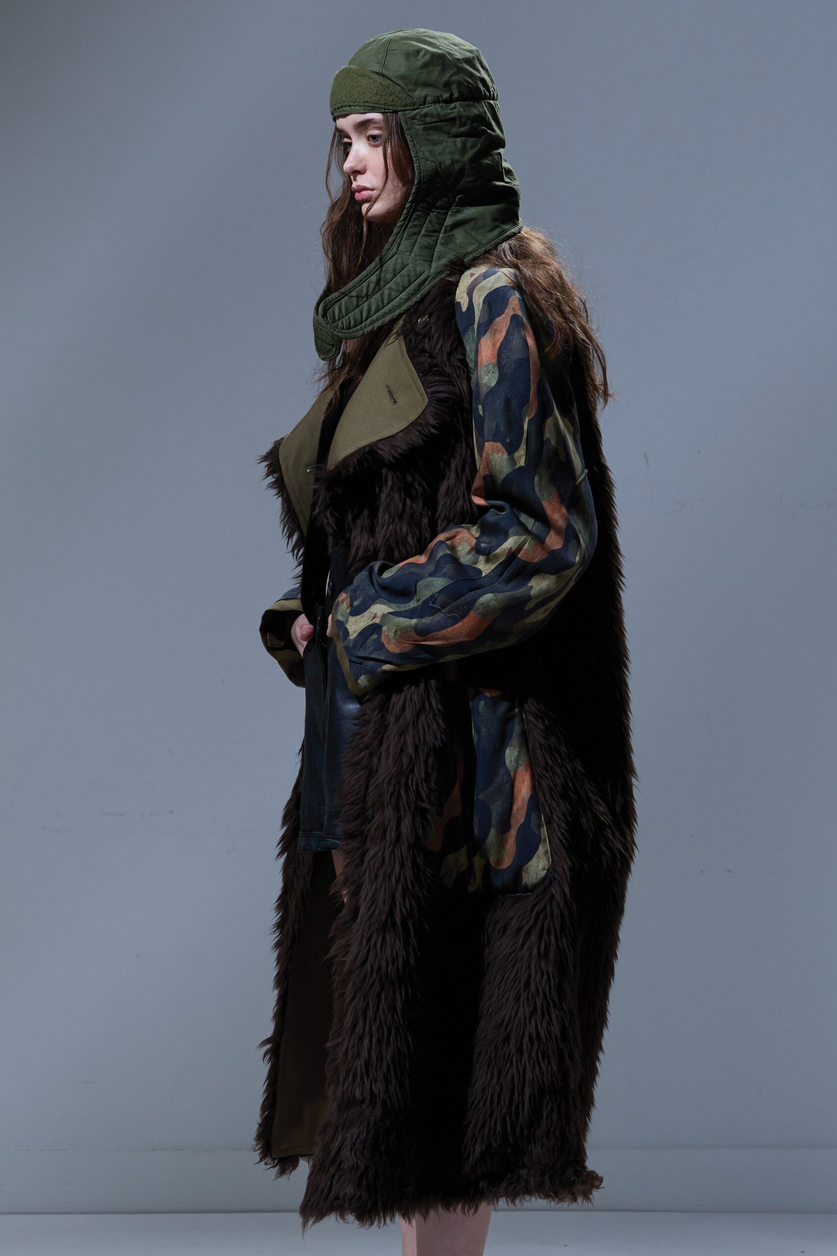 brown fur long-sleeve collared relaxed camouflage layered coat