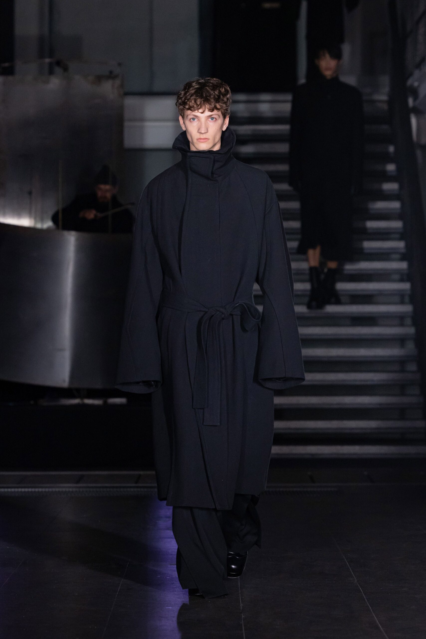 black wool coat with relaxed fit