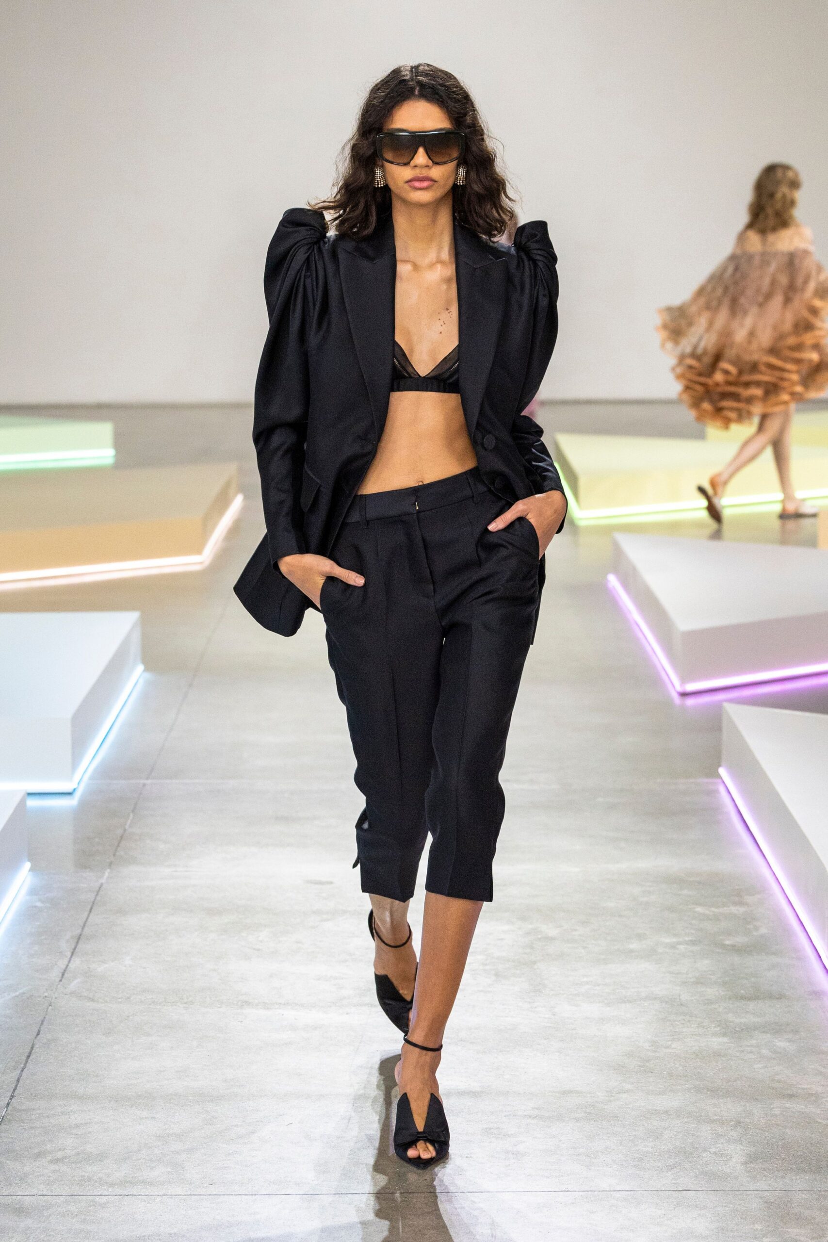 black silk long-sleeve collared structured padded blazer