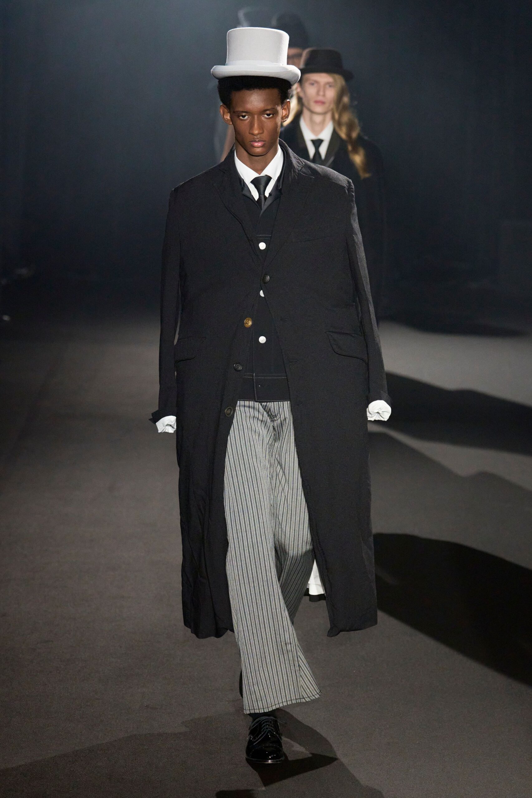 black wool long-sleeve collared structured buttoned maxi coat