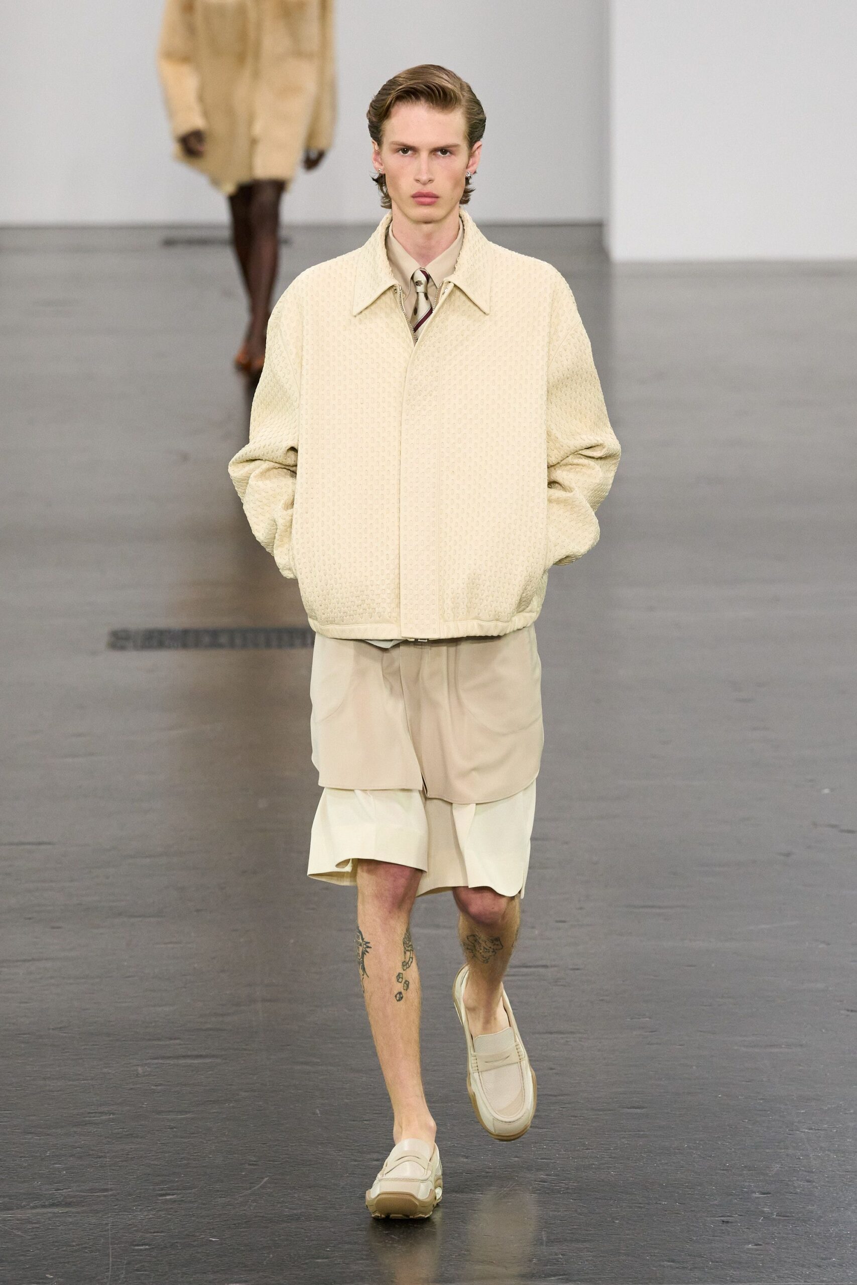 beige cotton long-sleeve collared relaxed textured jacket