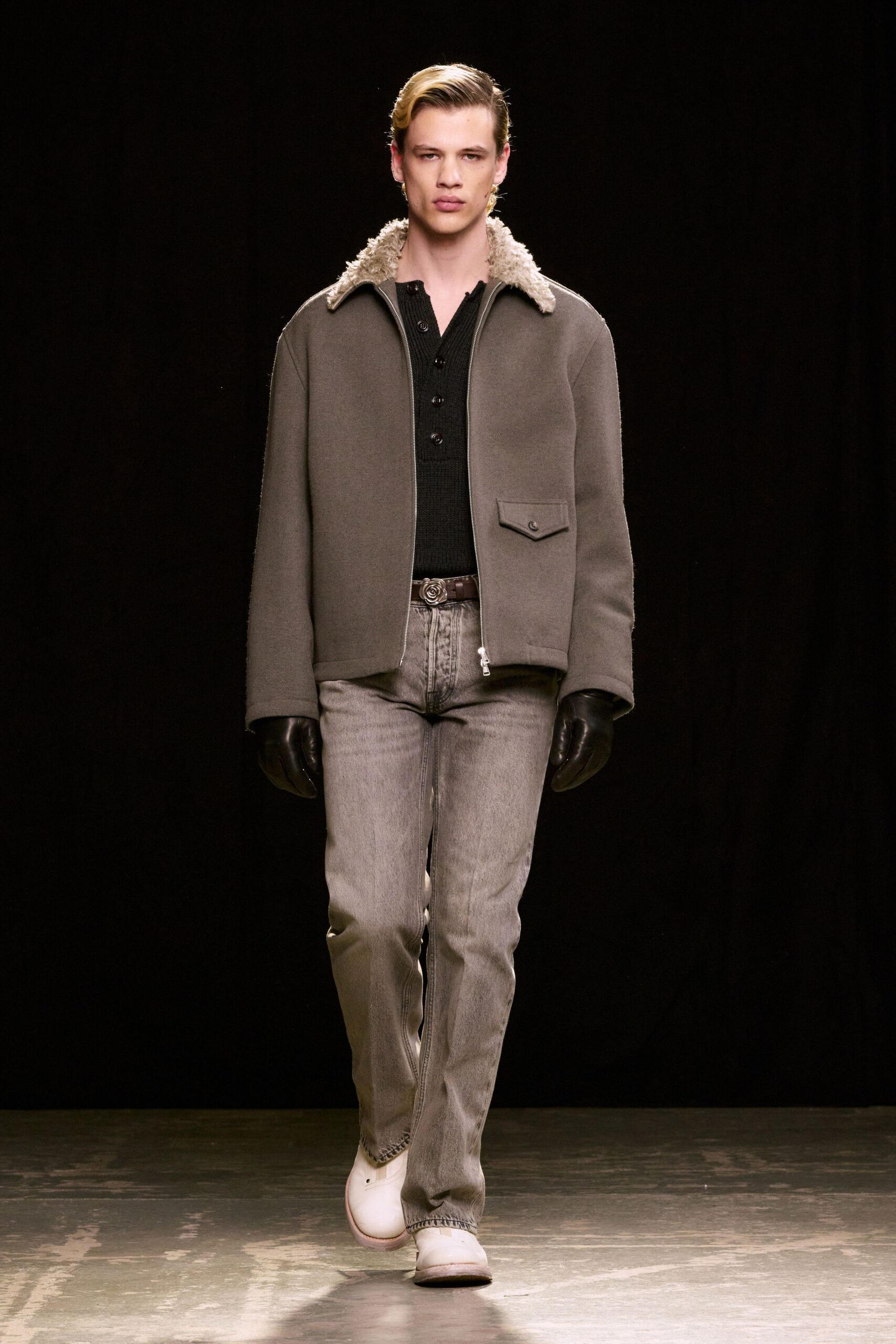 gray wool long-sleeve collared relaxed zippered jacket