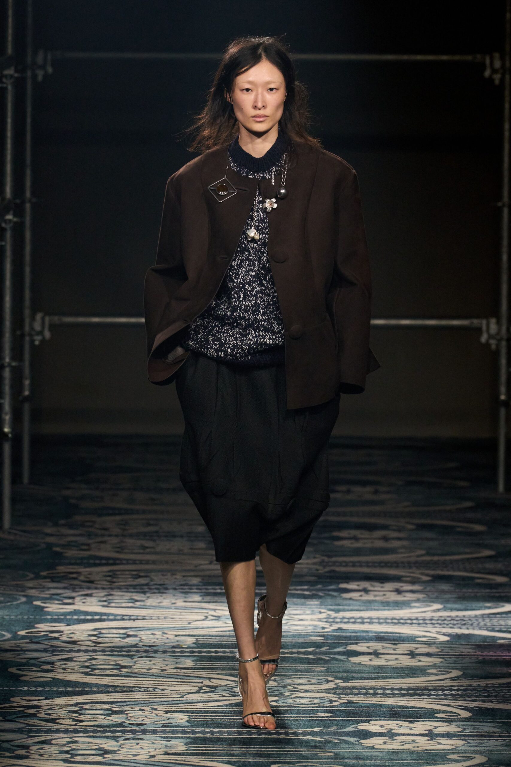oversized brown jacket with relaxed top