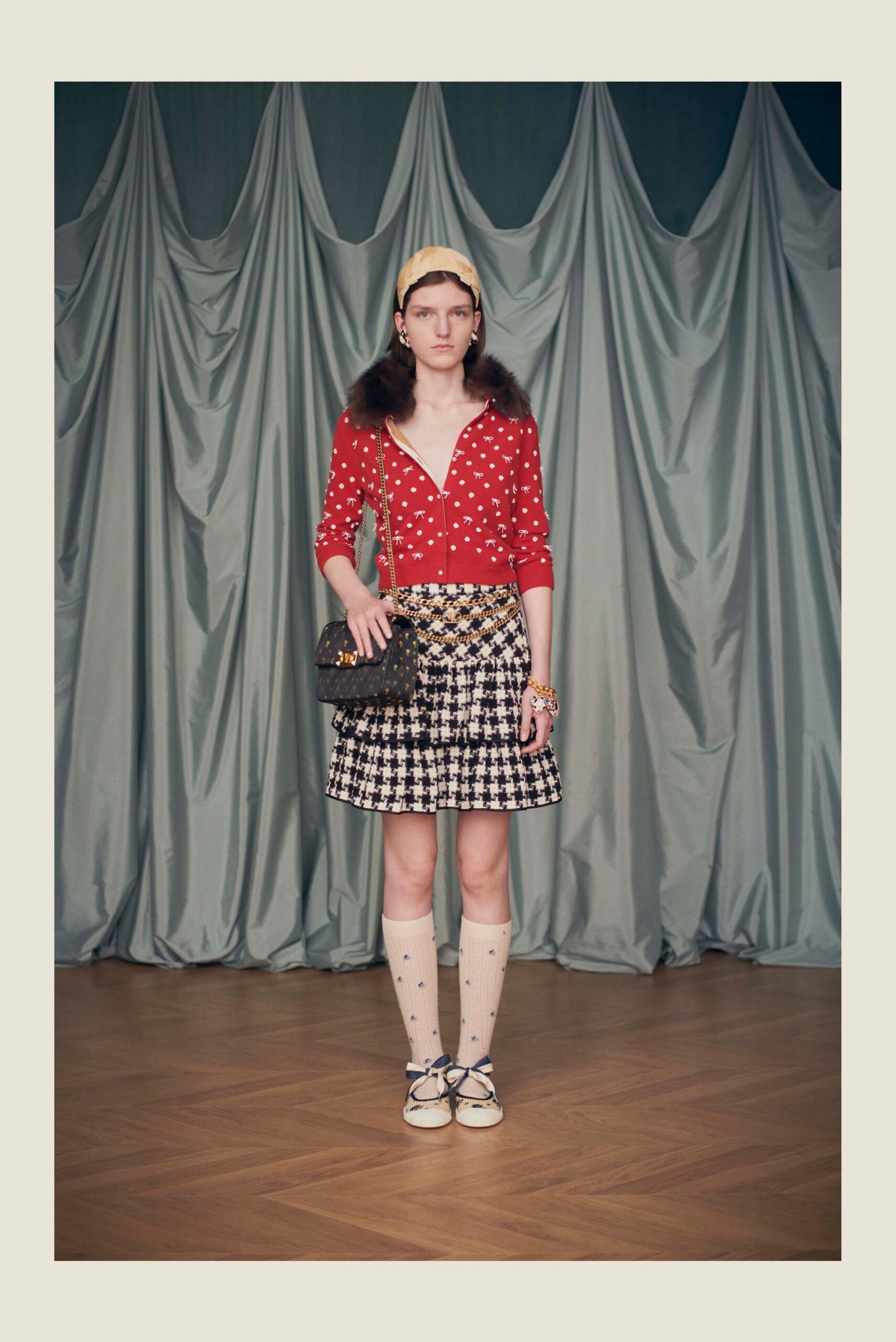 red cotton long-sleeve collared fitted polka-dot cropped top