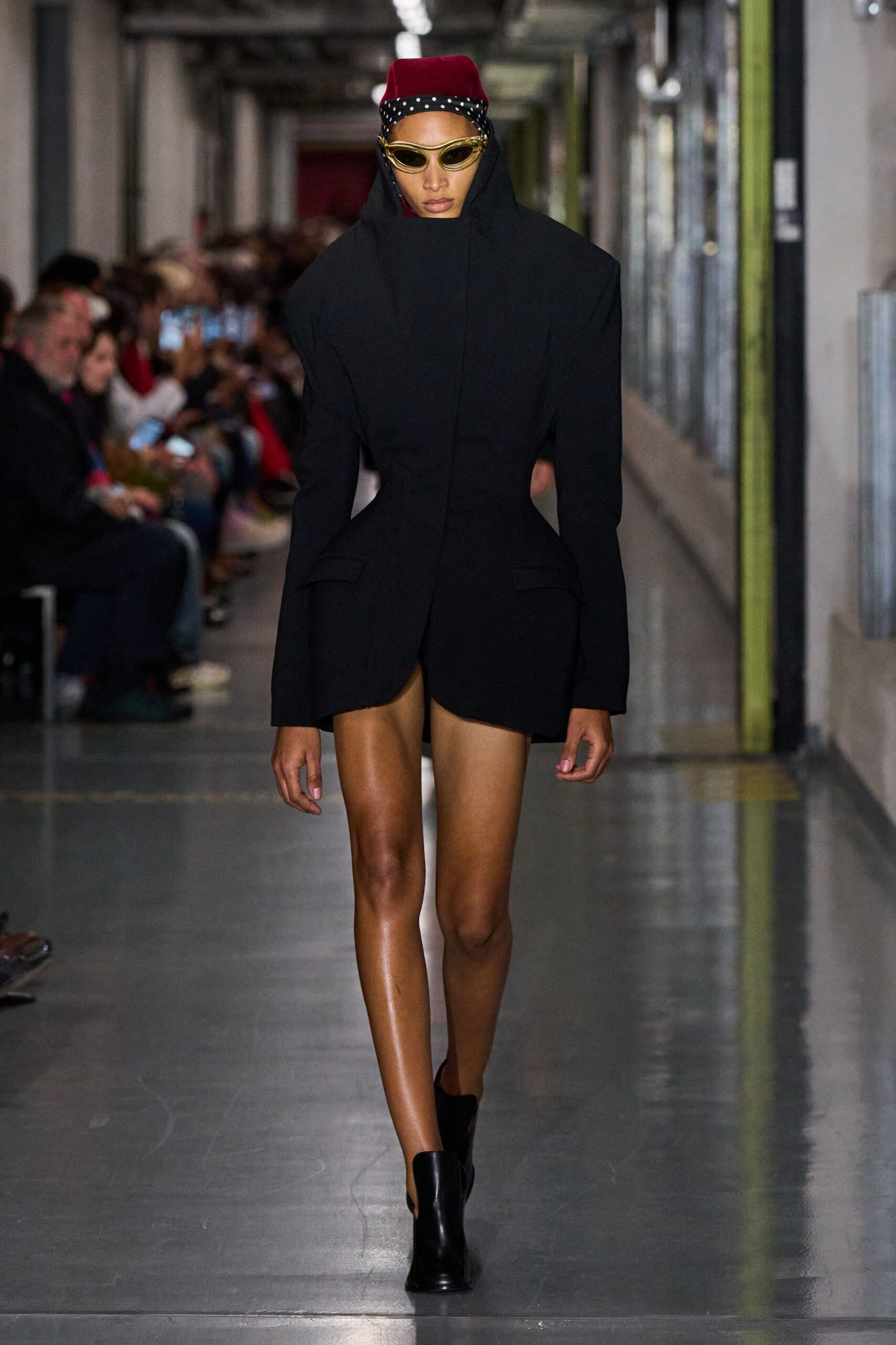 black wool fitted short shorts
