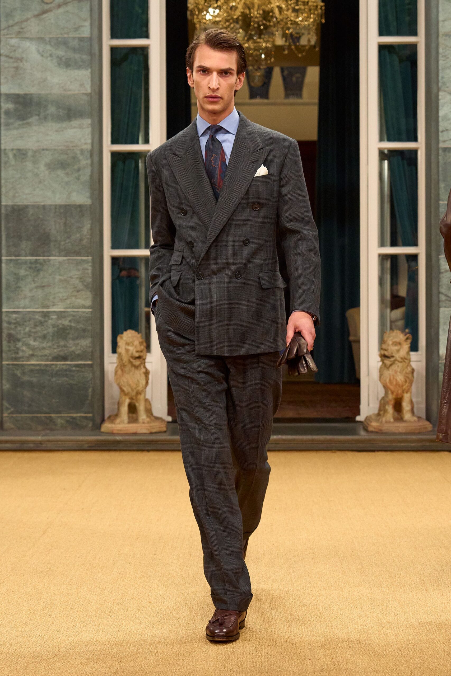 gray wool long-sleeve collared tailored buttoned suit
