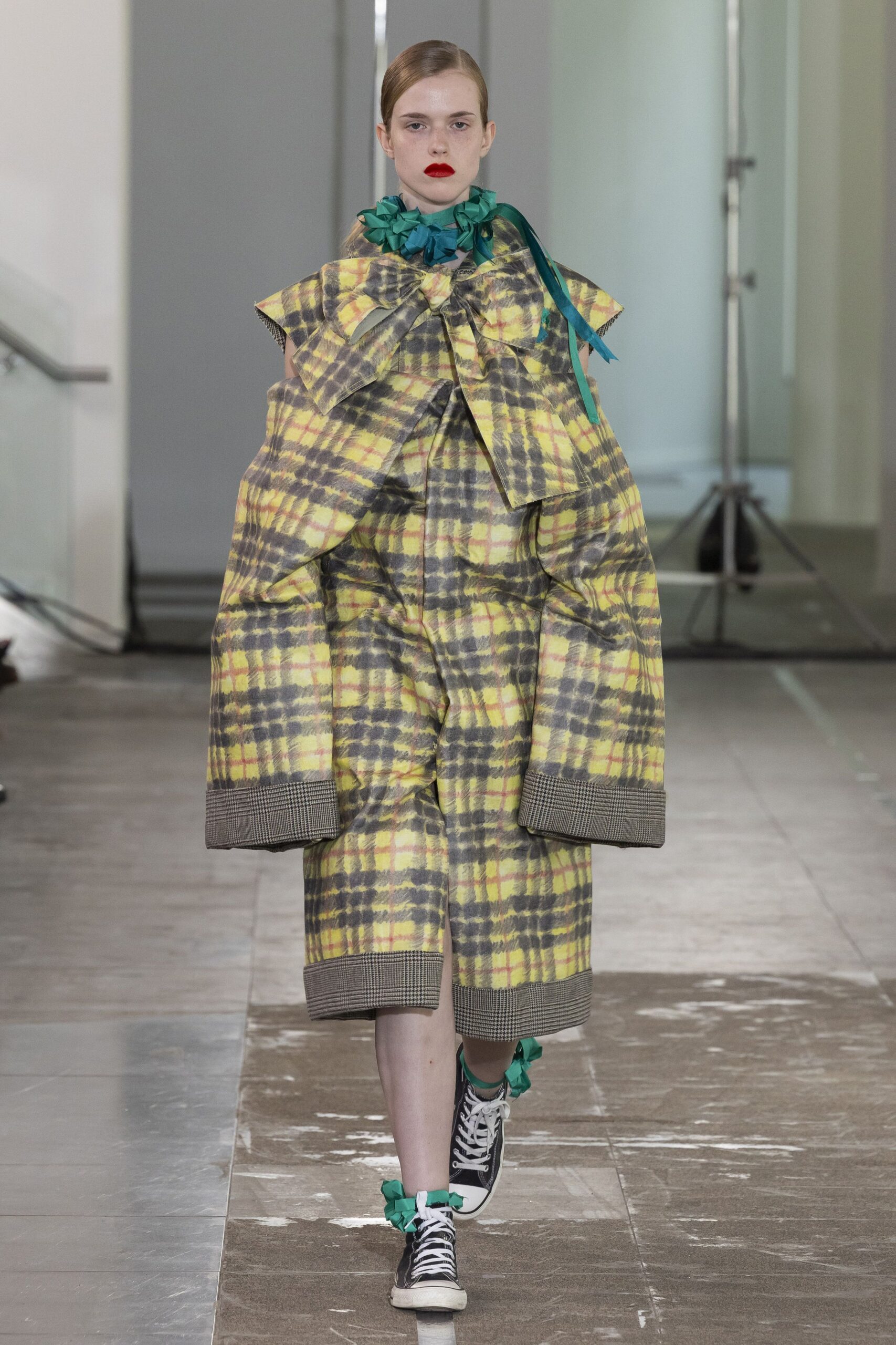 yellow cotton long-sleeve collared oversized checked short coat