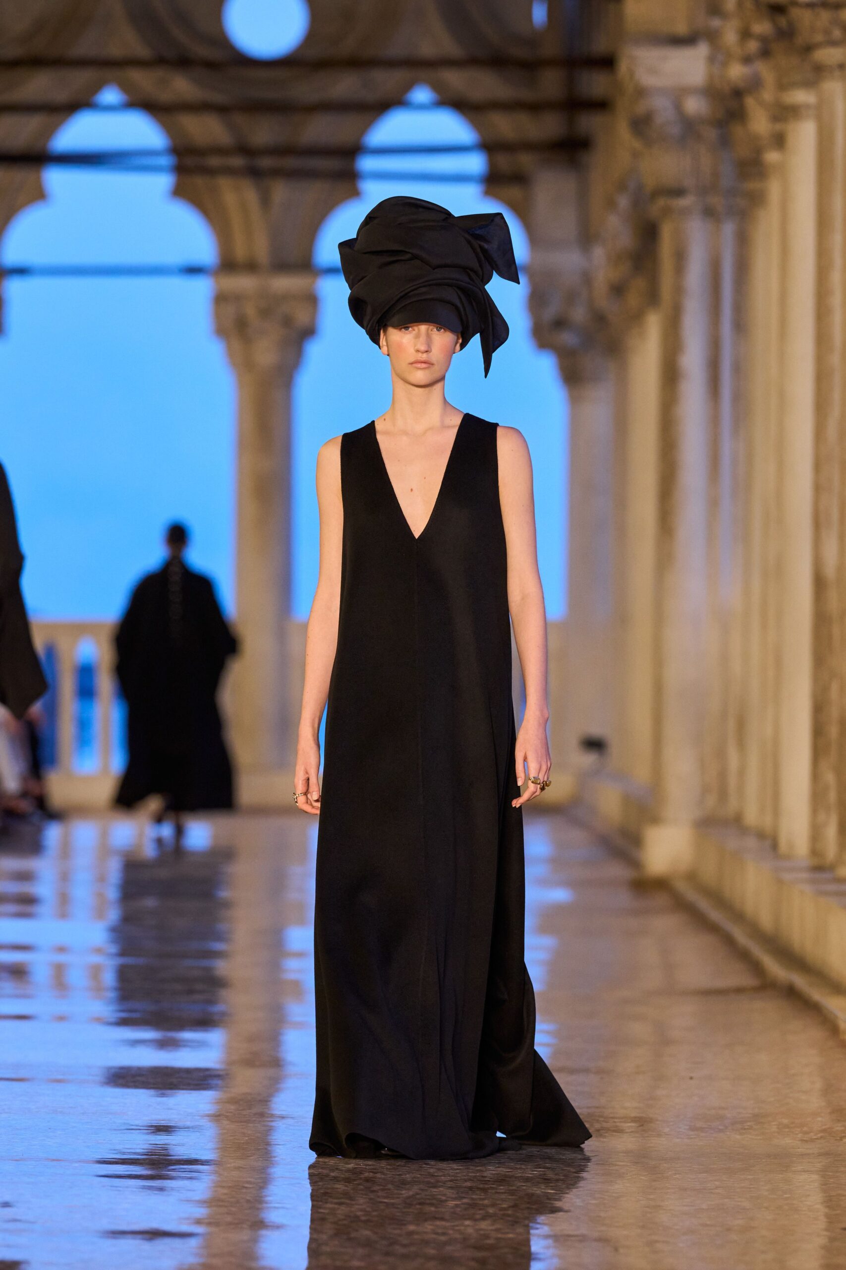 black silk sleeveless gown with hat