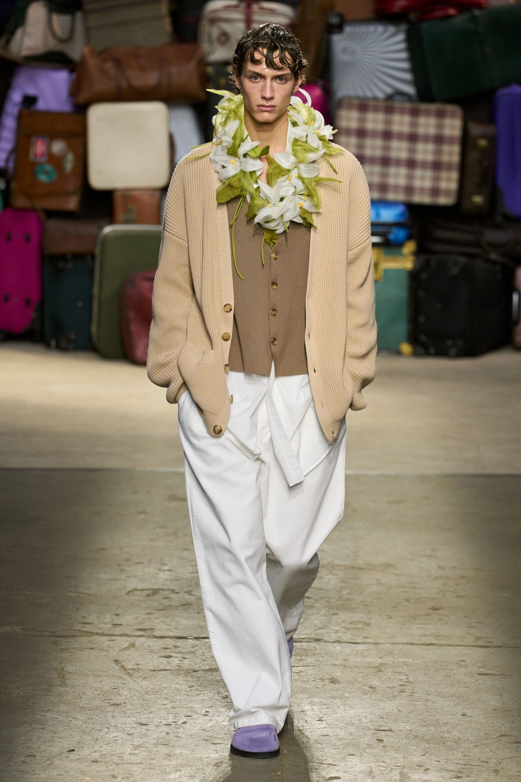 beige knit long-sleeve collared relaxed buttoned cardigan